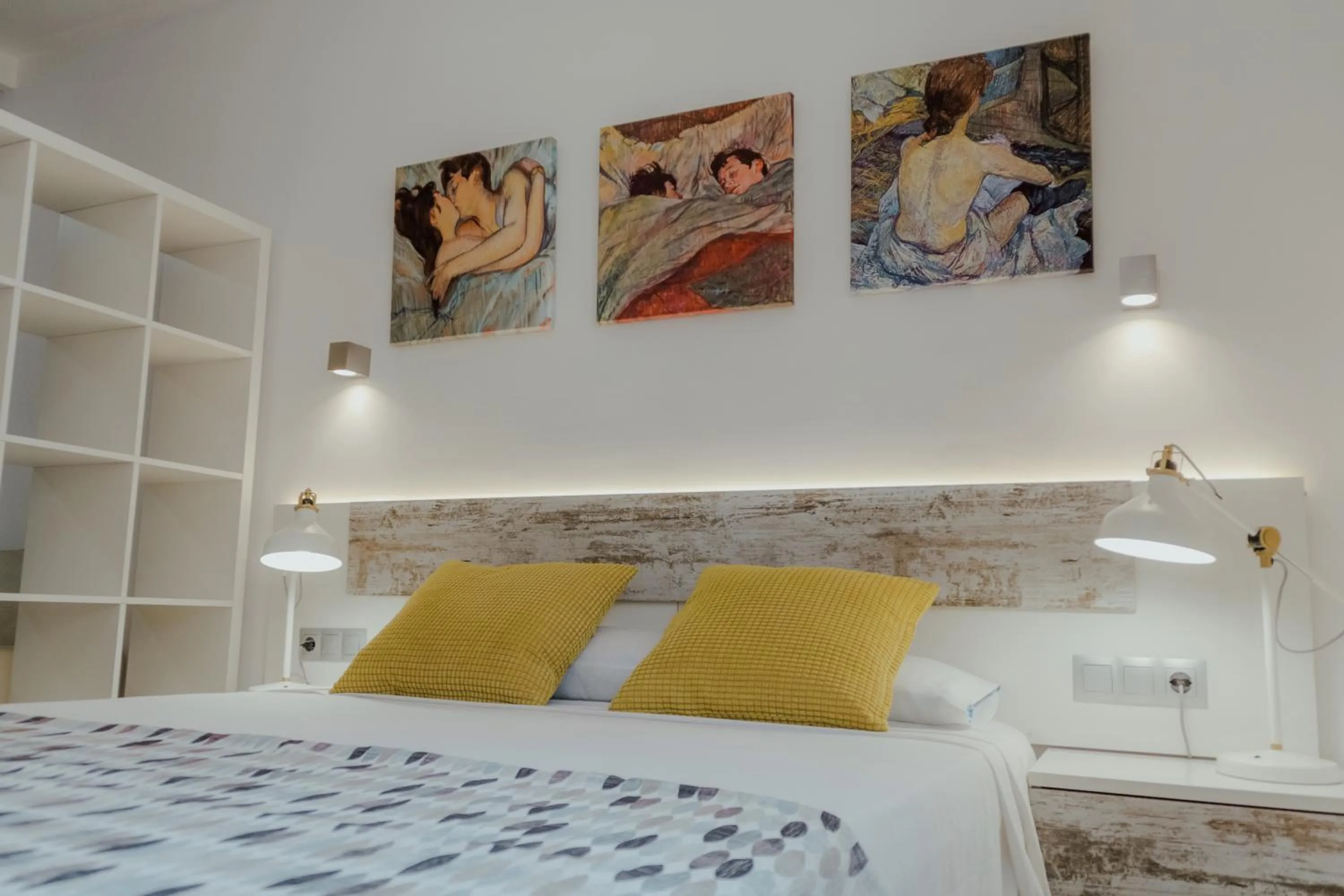 Bedroom, Bed in Marqués de Guadiaro 1 Apartamentos