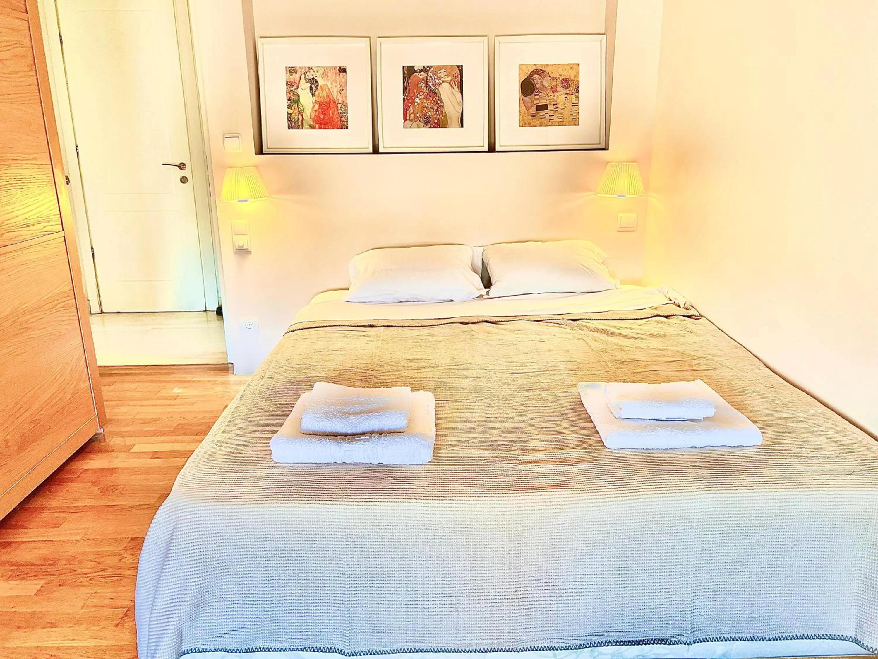 Marousi Luxury Apartment