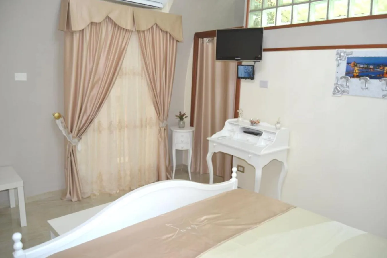 TV and multimedia, Bed in B&B Punto Stella