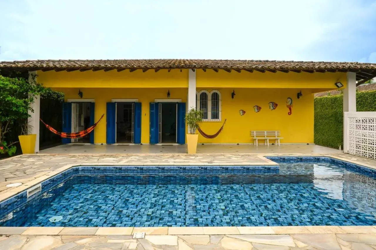 Pé na Areia com Piscina e Churrasqueira - 2 suítes Pé na Areia com Piscina e Churrasqueira - 2 suítes