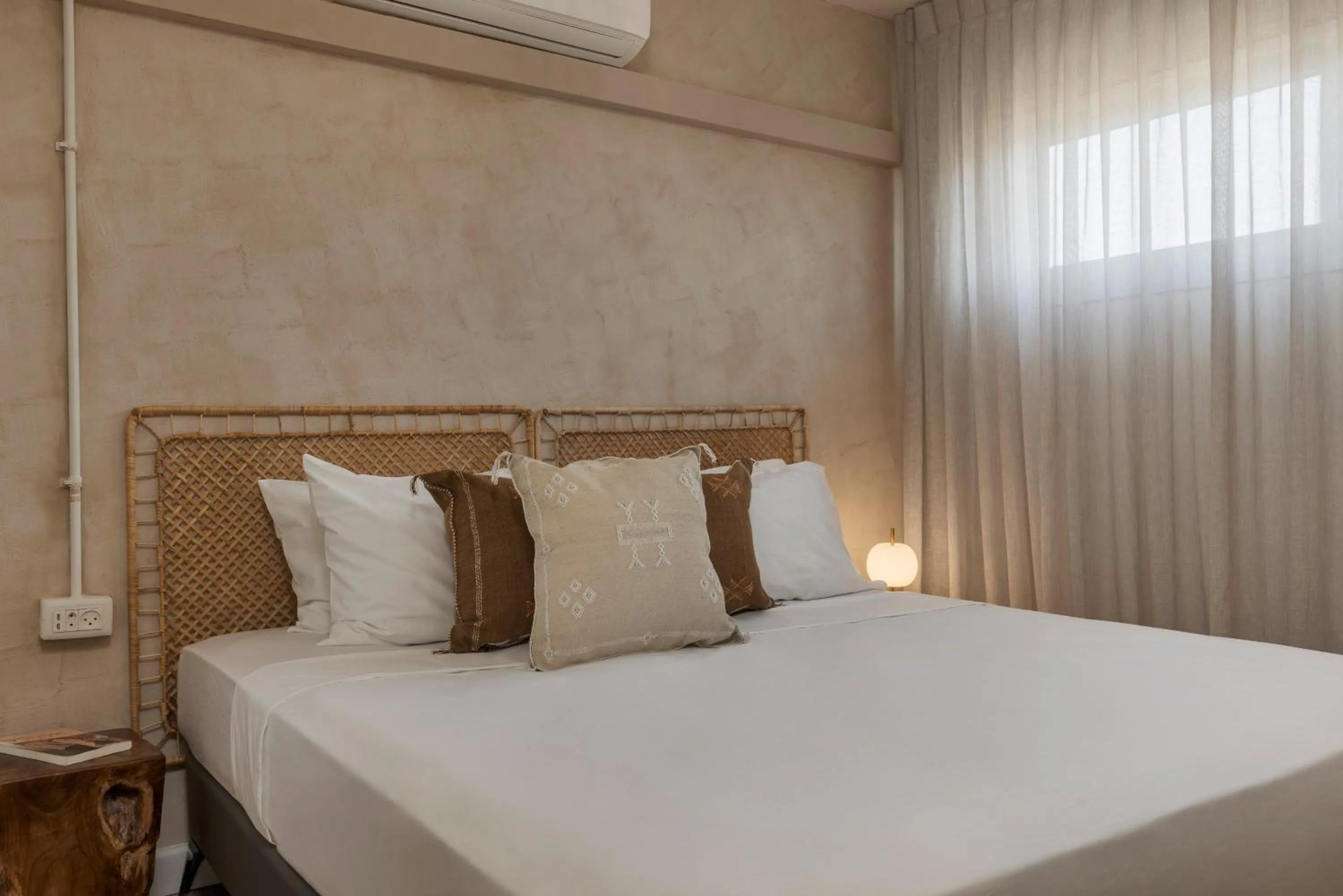 Bed in Solaya Kineret