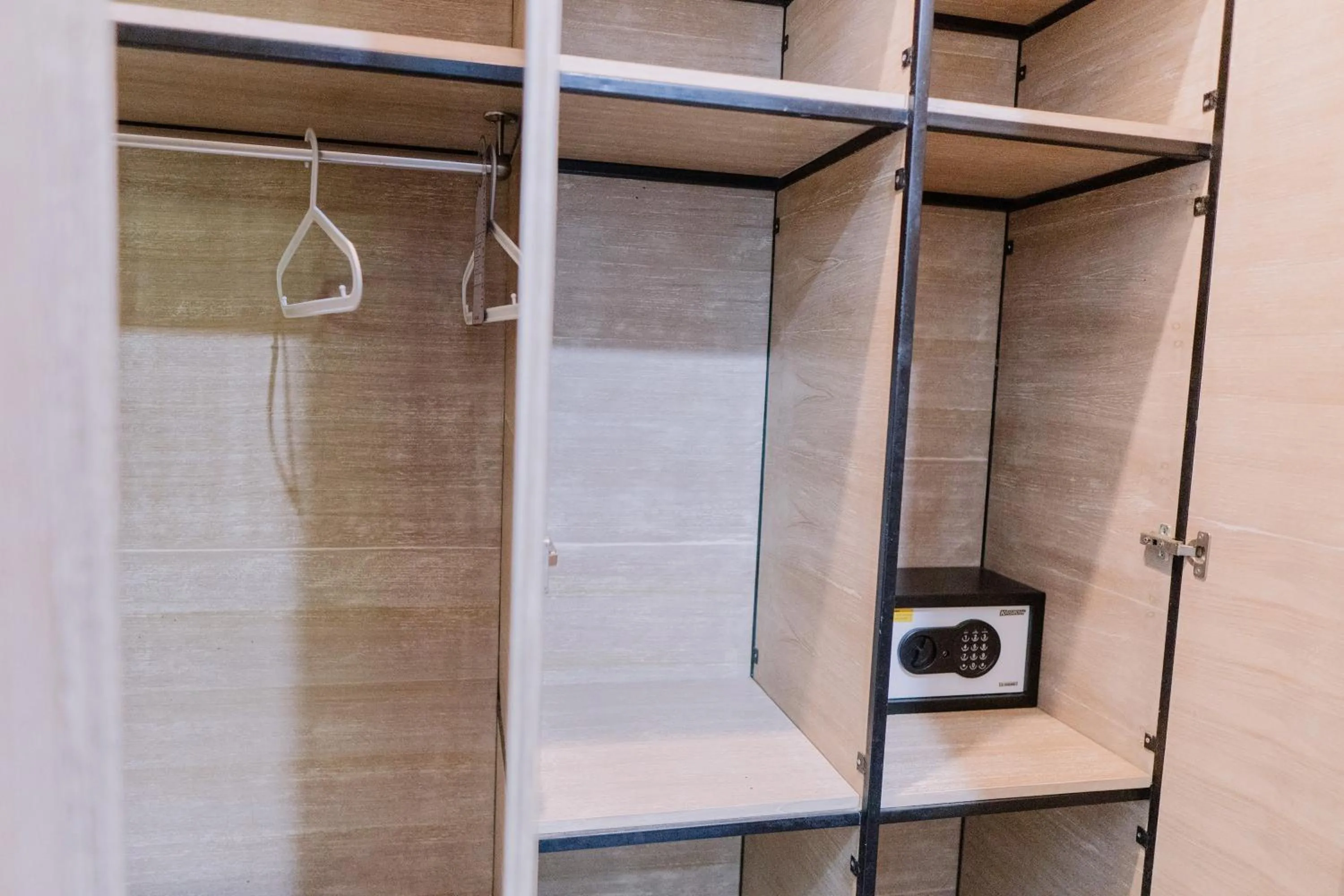 wardrobe in Gemini Star Hotel Kuta