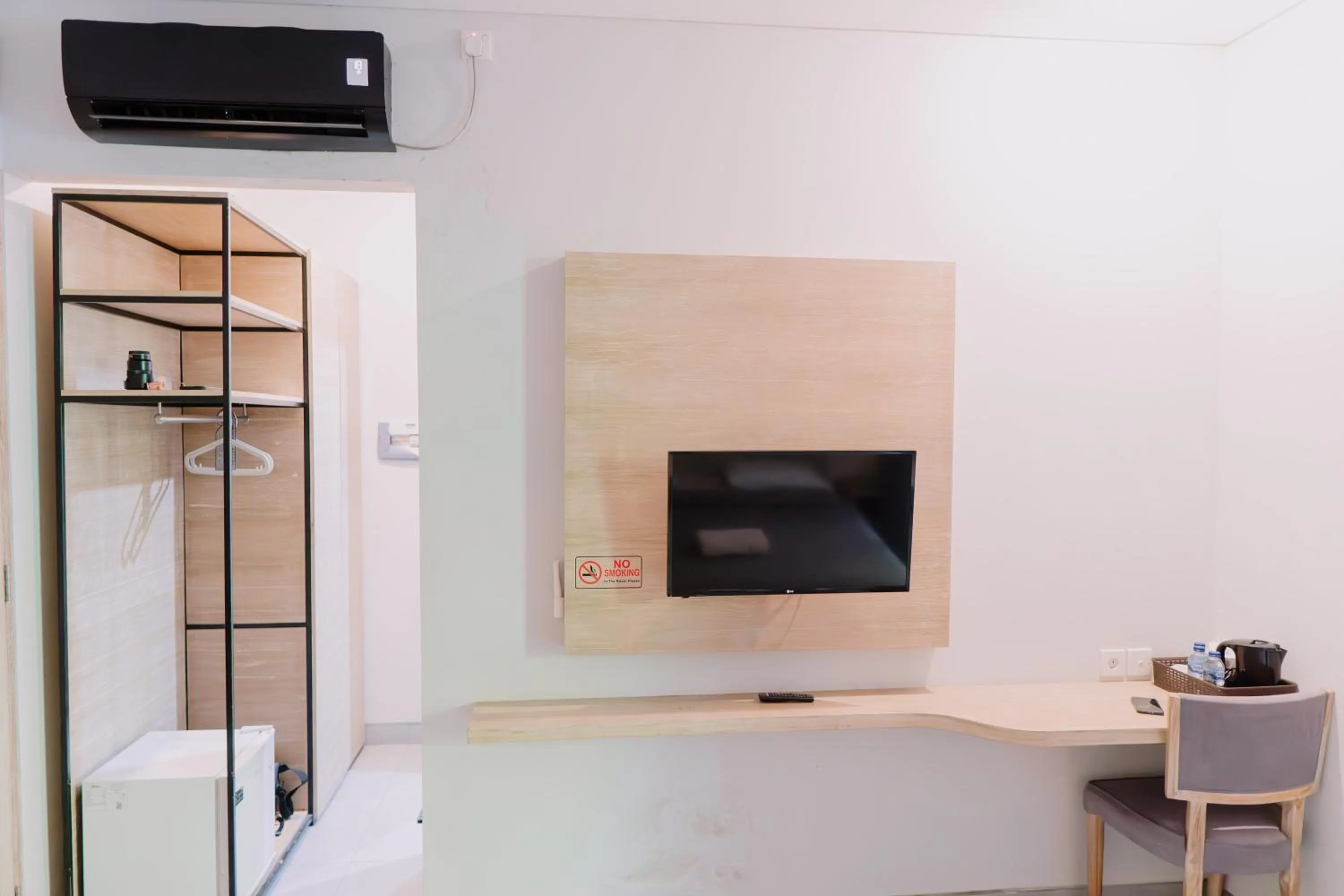 TV and multimedia in Gemini Star Hotel Kuta