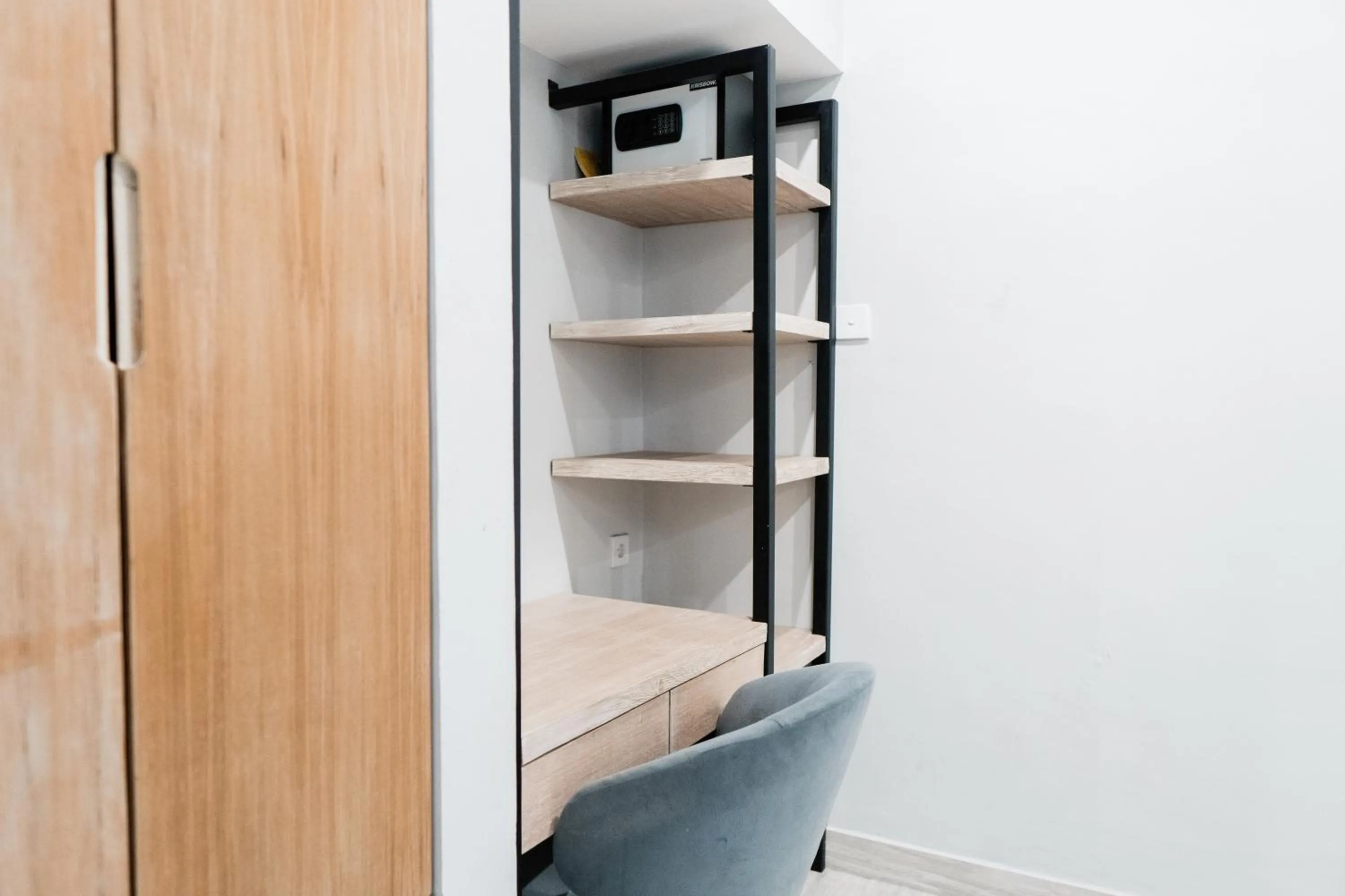 wardrobe in Gemini Star Hotel Kuta