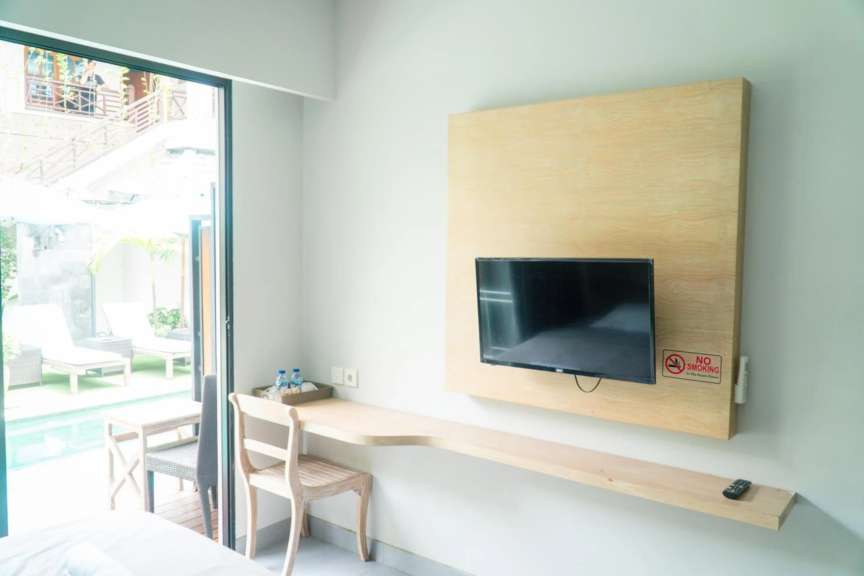 TV and multimedia in Gemini Star Hotel Kuta