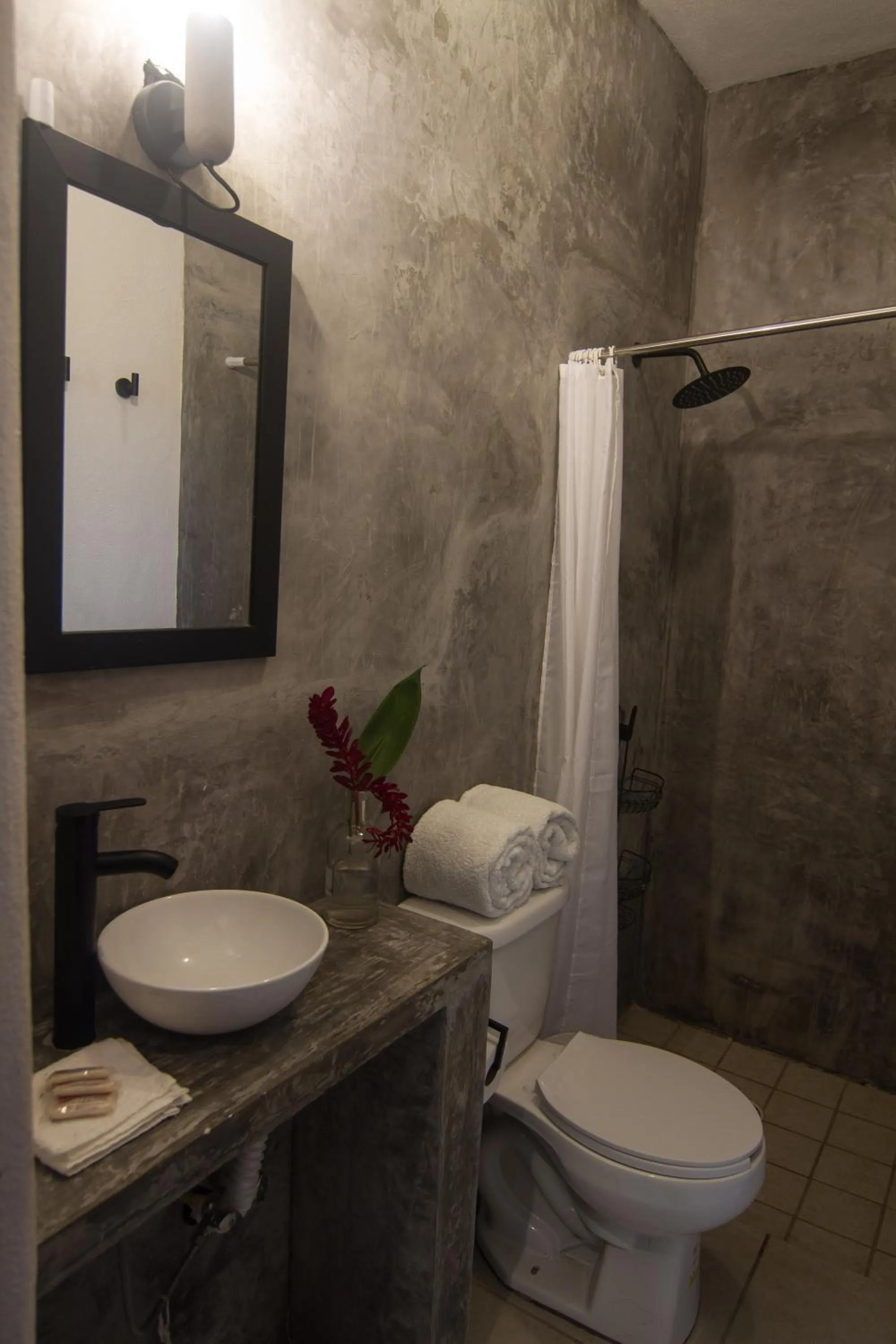 Shower in Villas Pura Chacala