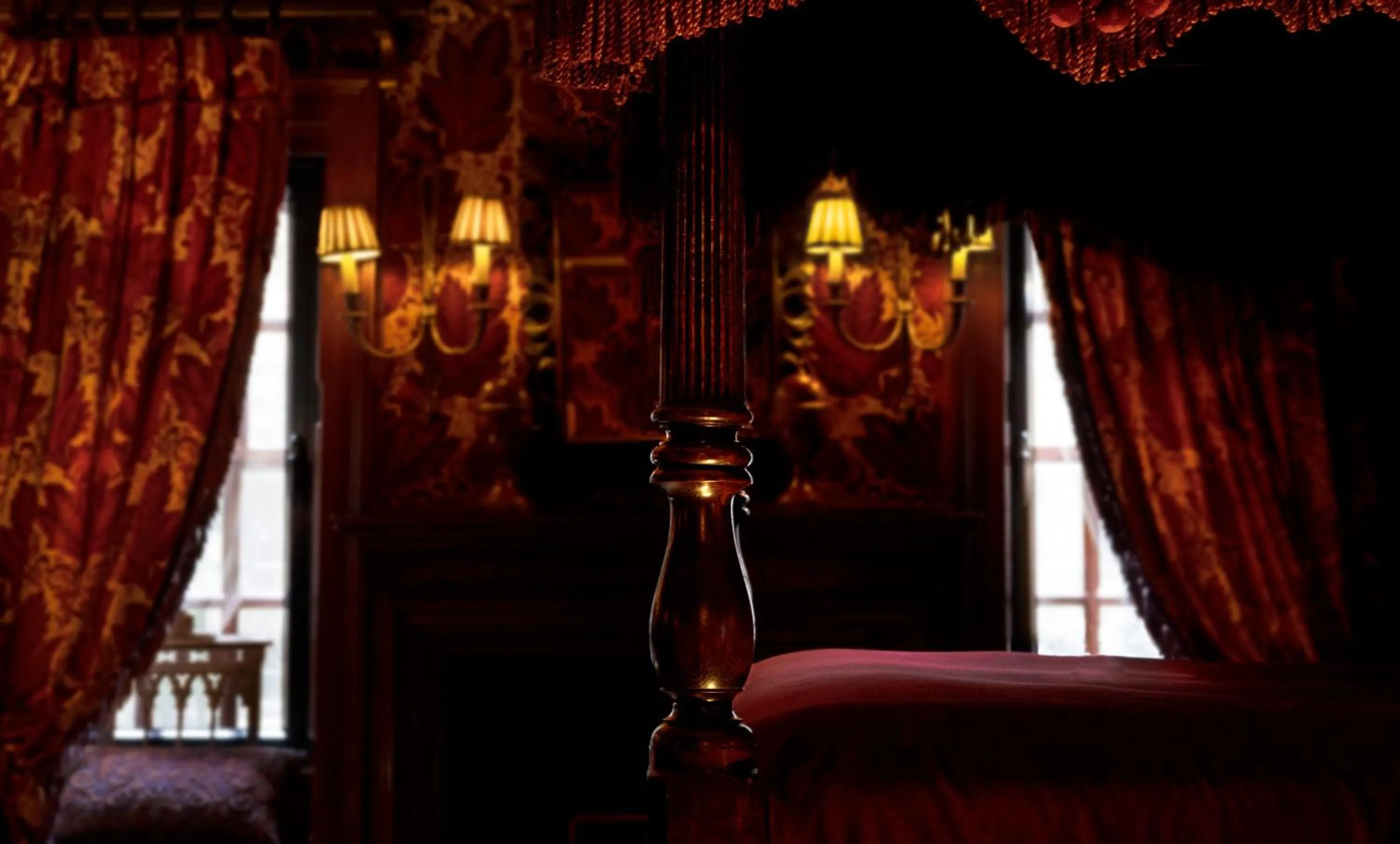 Bedroom, Bed in The Witchery by the Castle