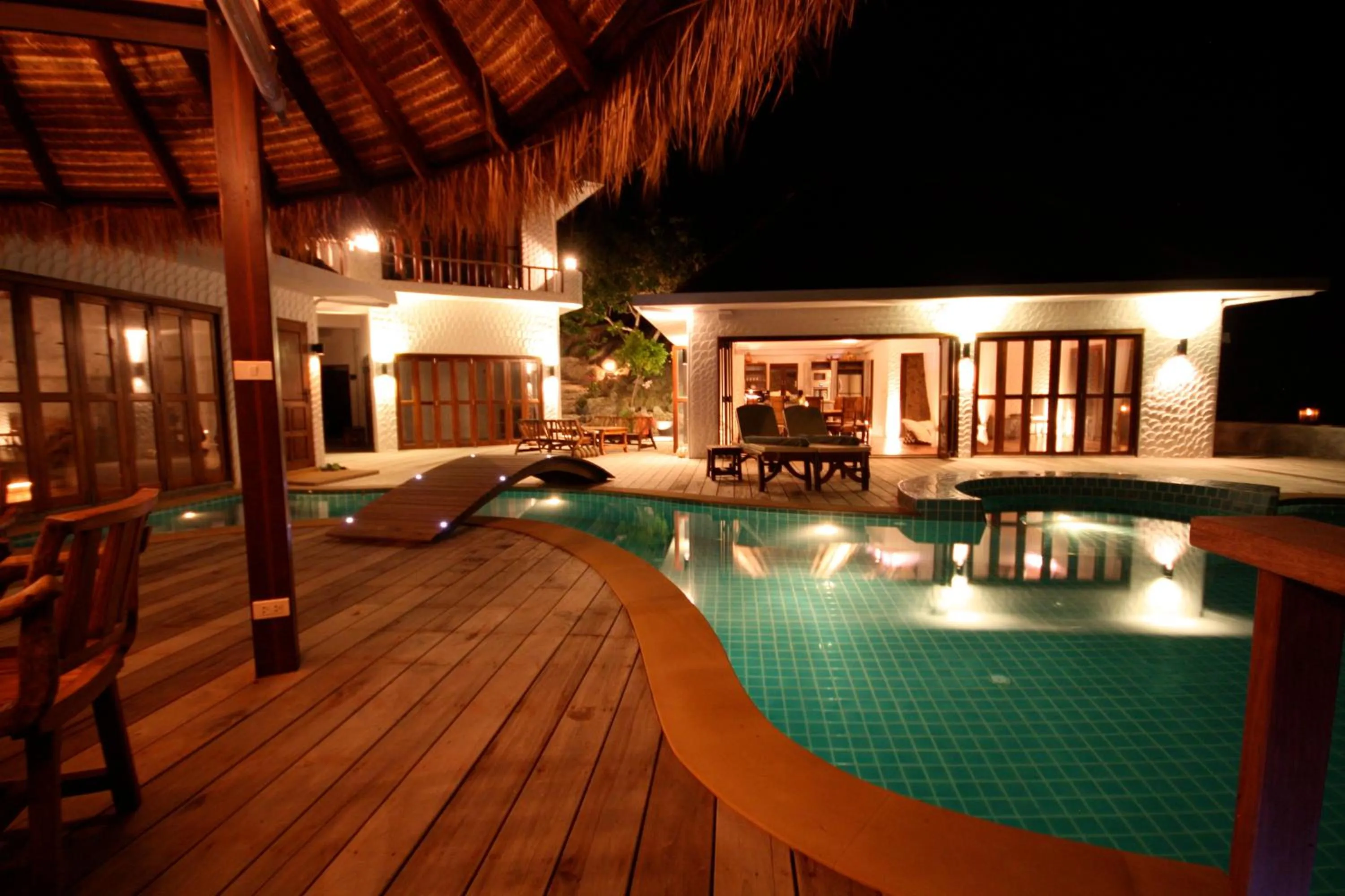 Night in Villas Sabai Jai