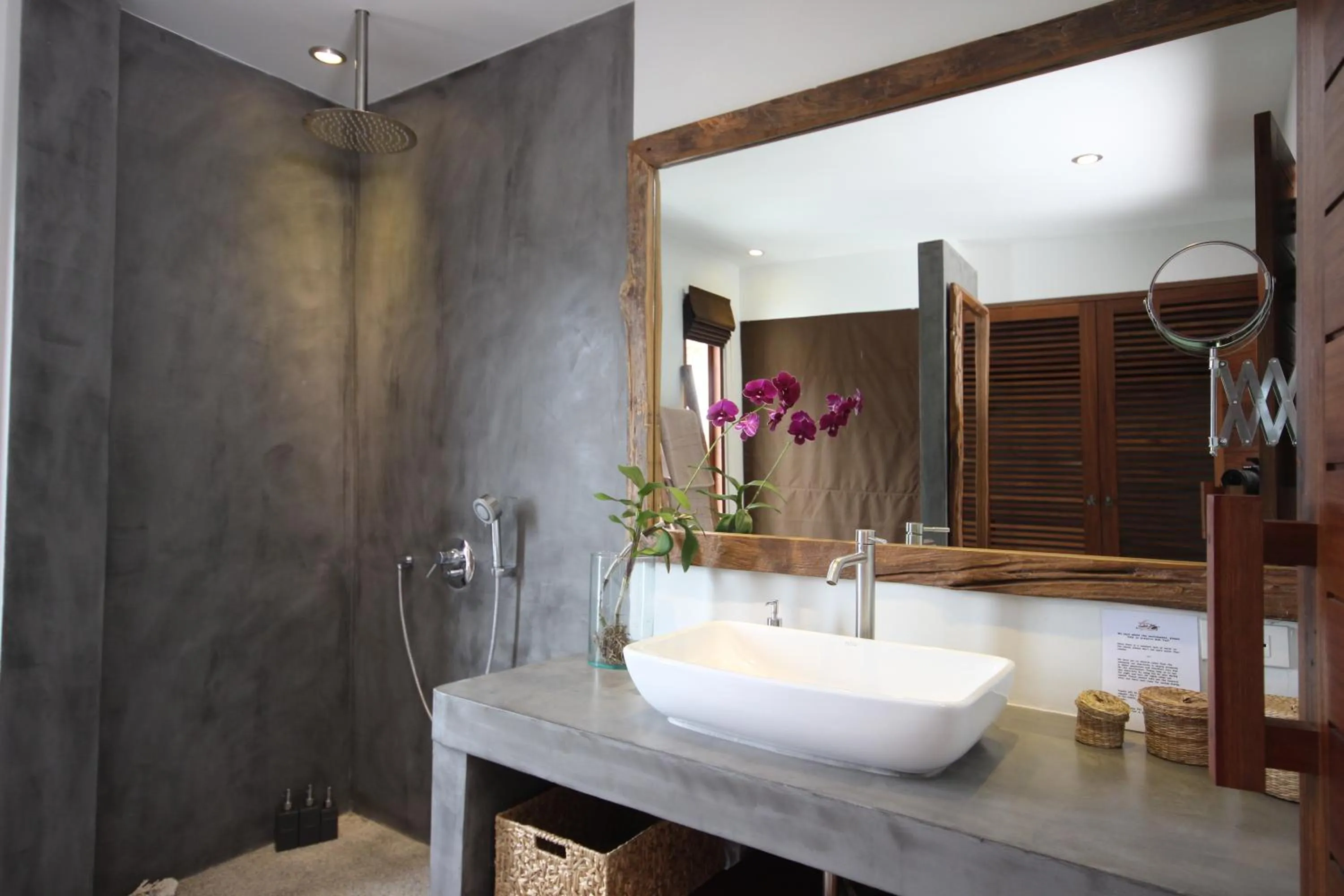 Bathroom in Villas Sabai Jai