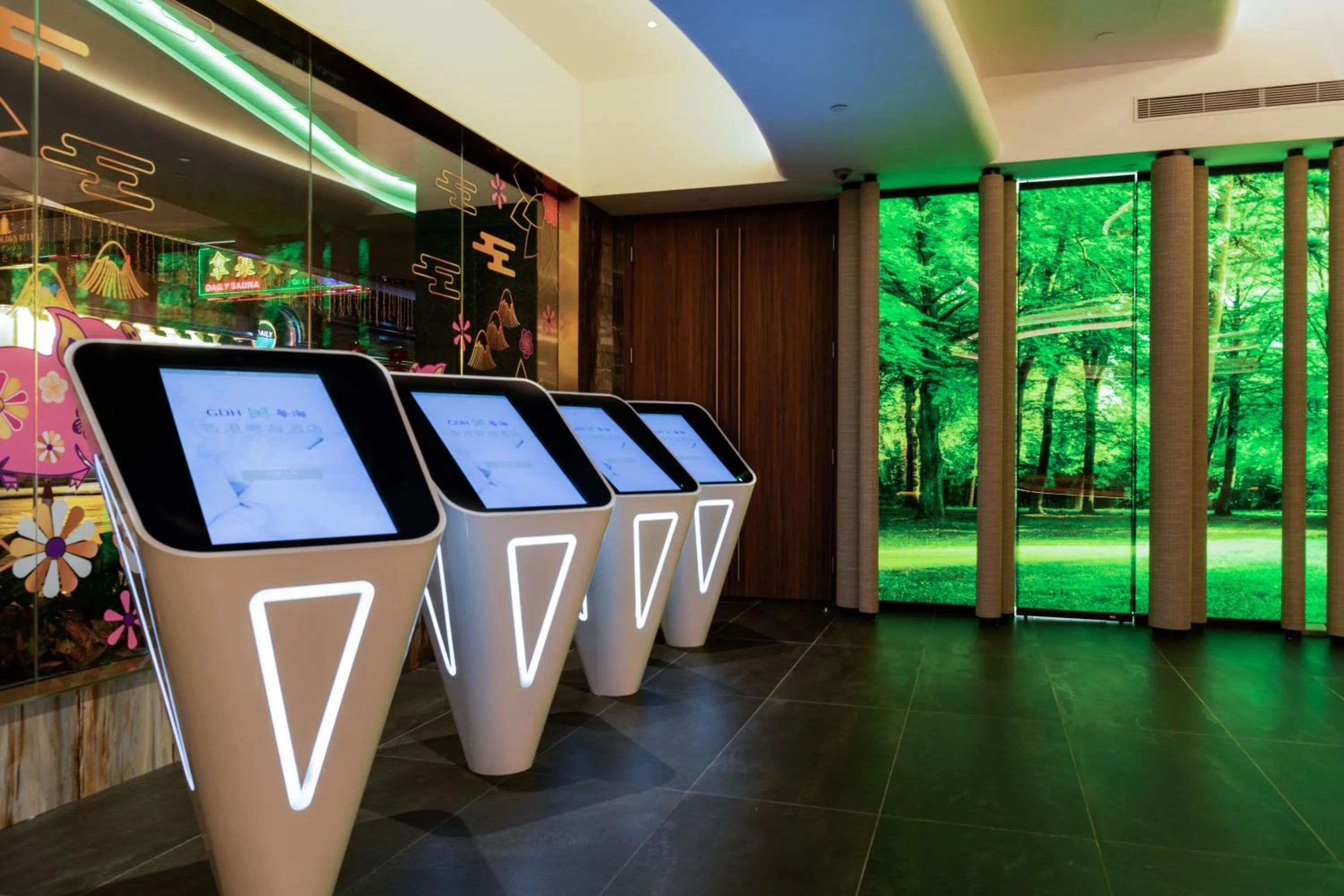 Lobby or reception in OASIS AVENUE - A GDH HOTEL