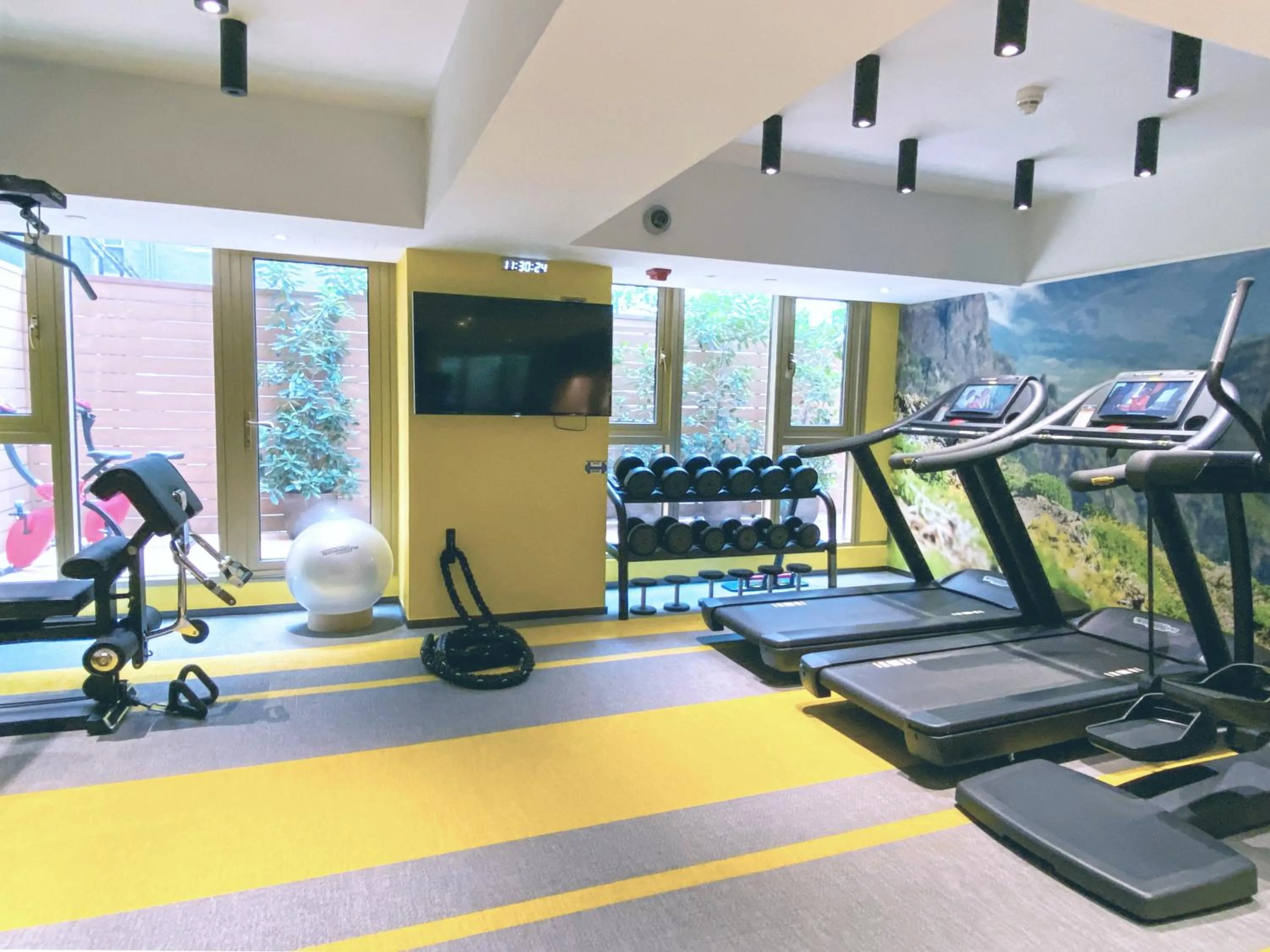 Fitness centre/facilities in OASIS AVENUE - A GDH HOTEL
