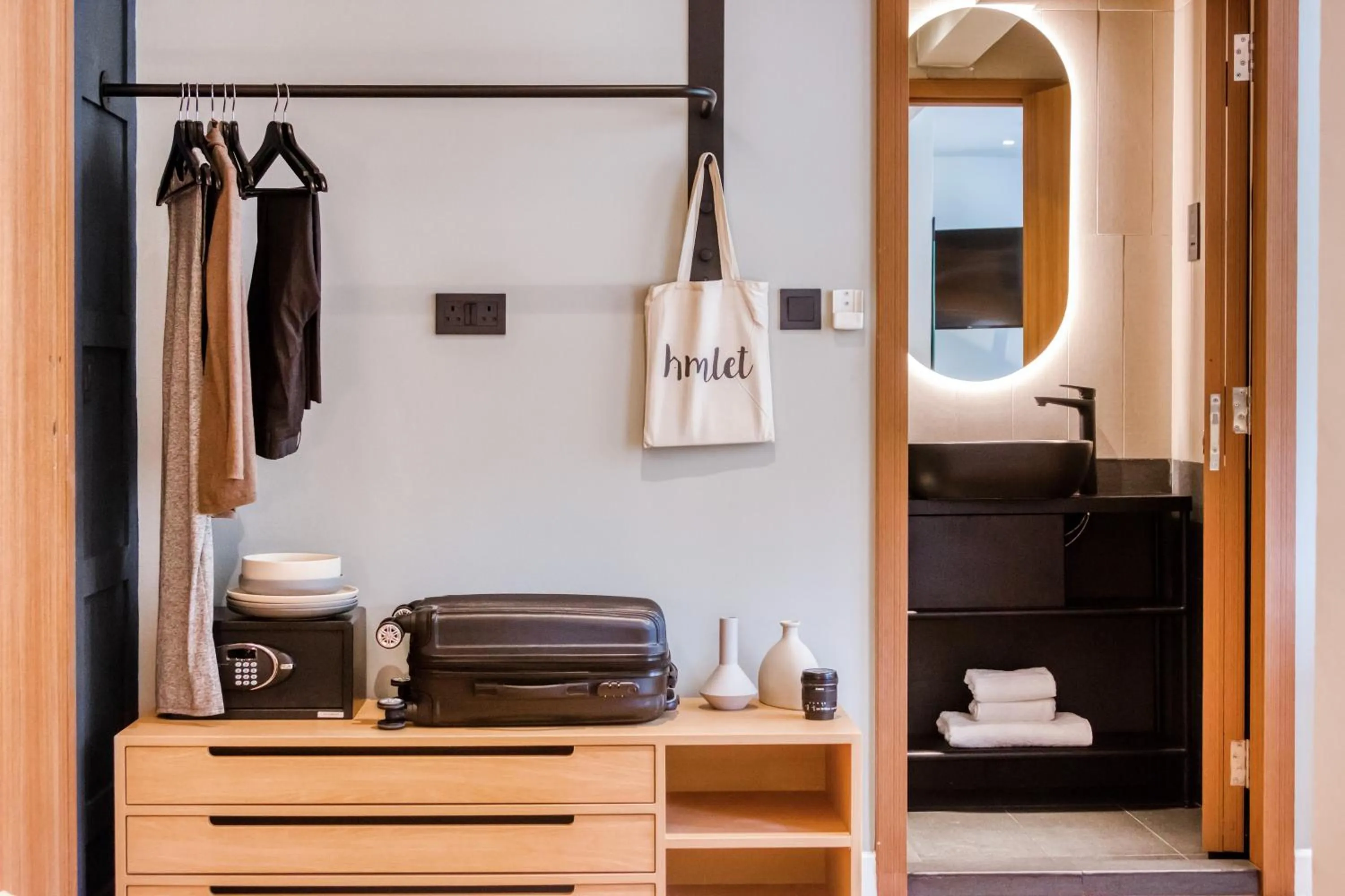 Decorative detail in Habyt Cantonment - formerly Hmlet Cantonment