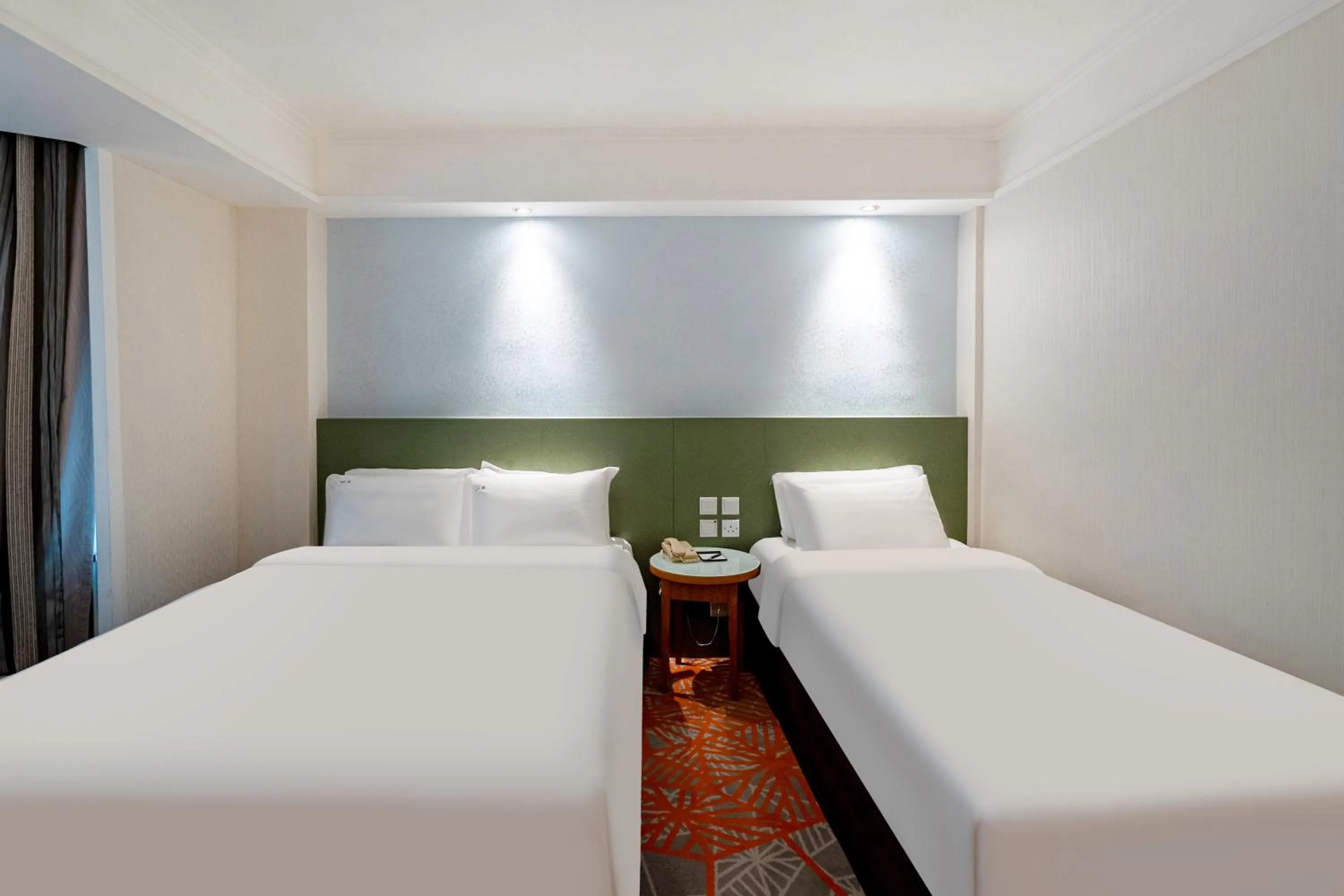 Bed in Wharney Hotel