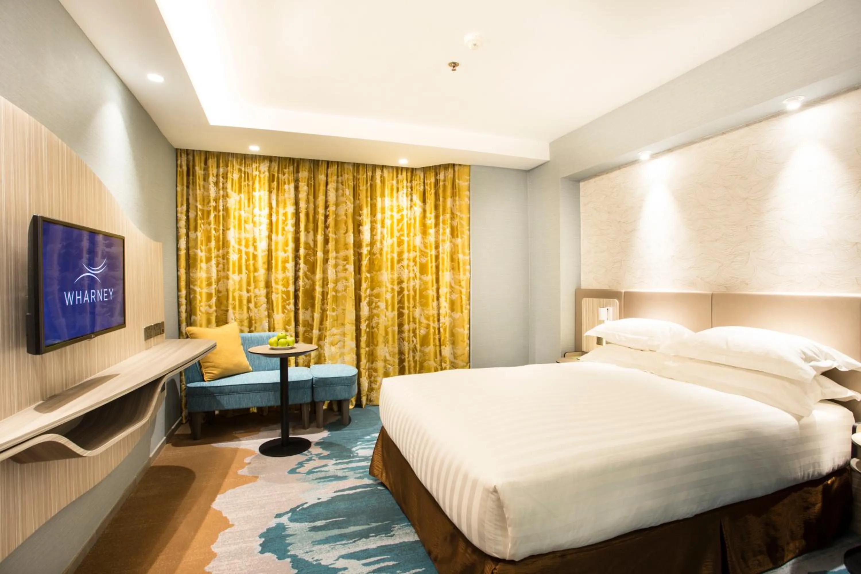 Bed in Wharney Hotel