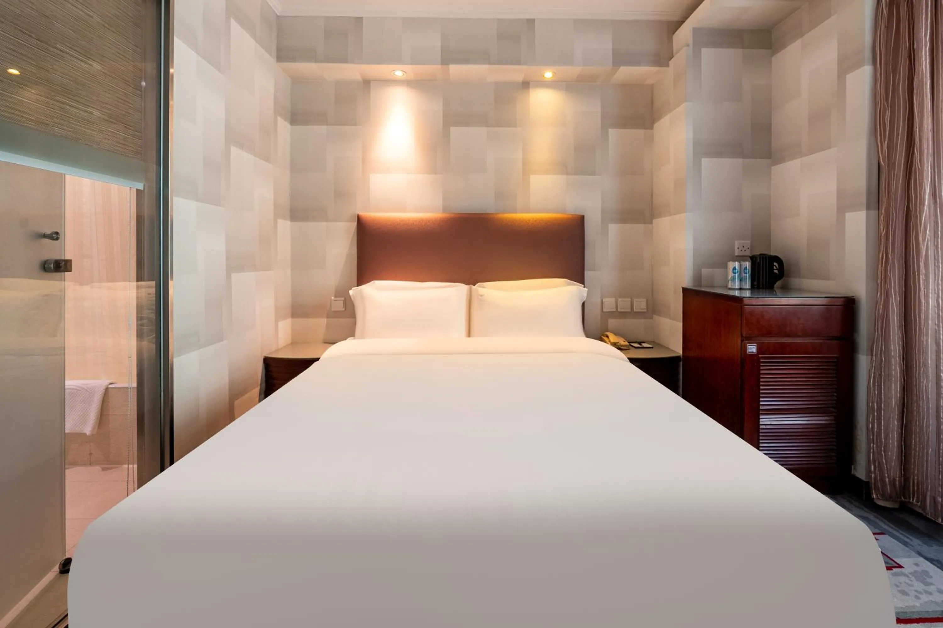 Bed in Wharney Hotel