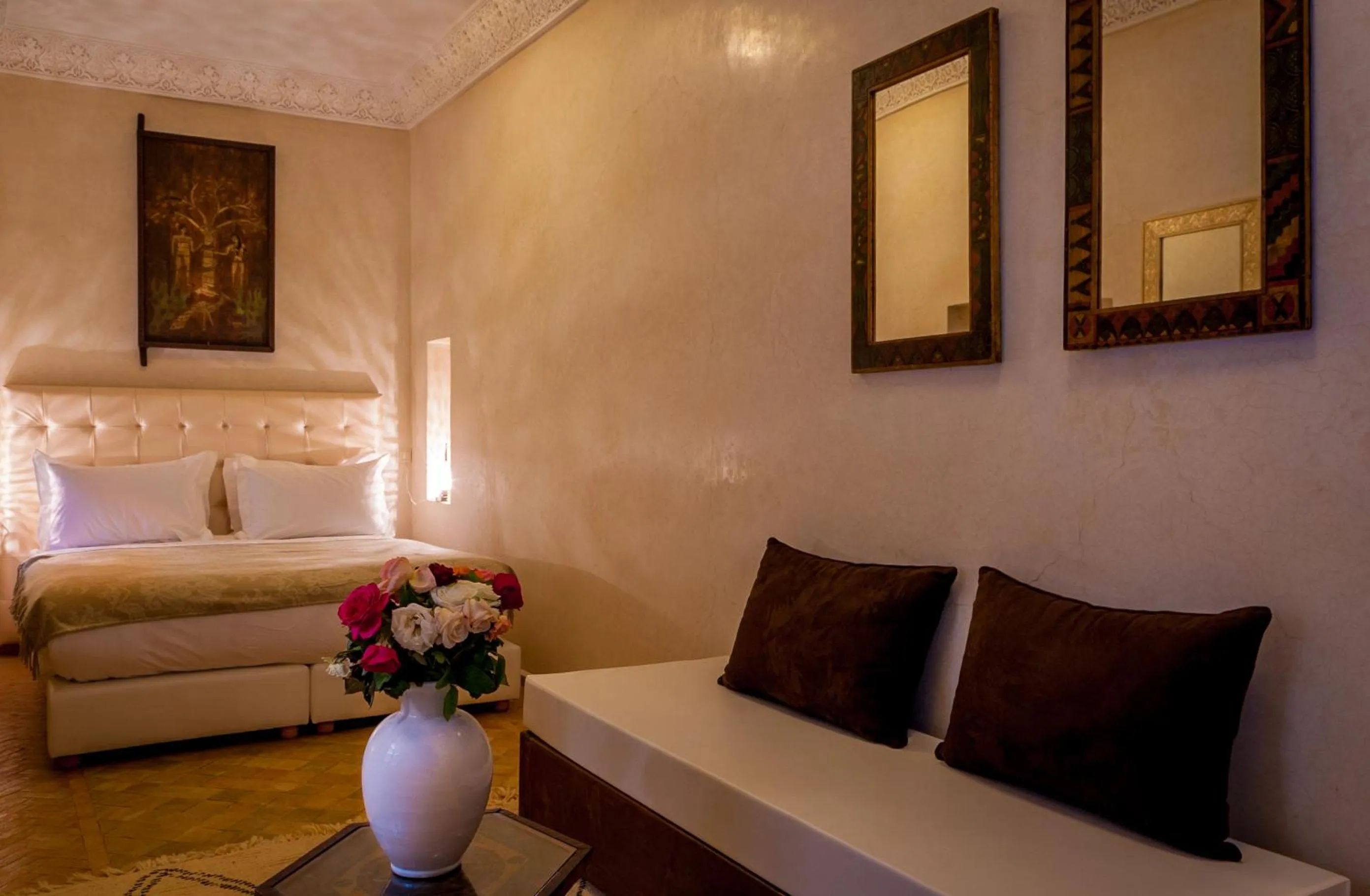 Photo of the whole room, Bed in Riad Haraka