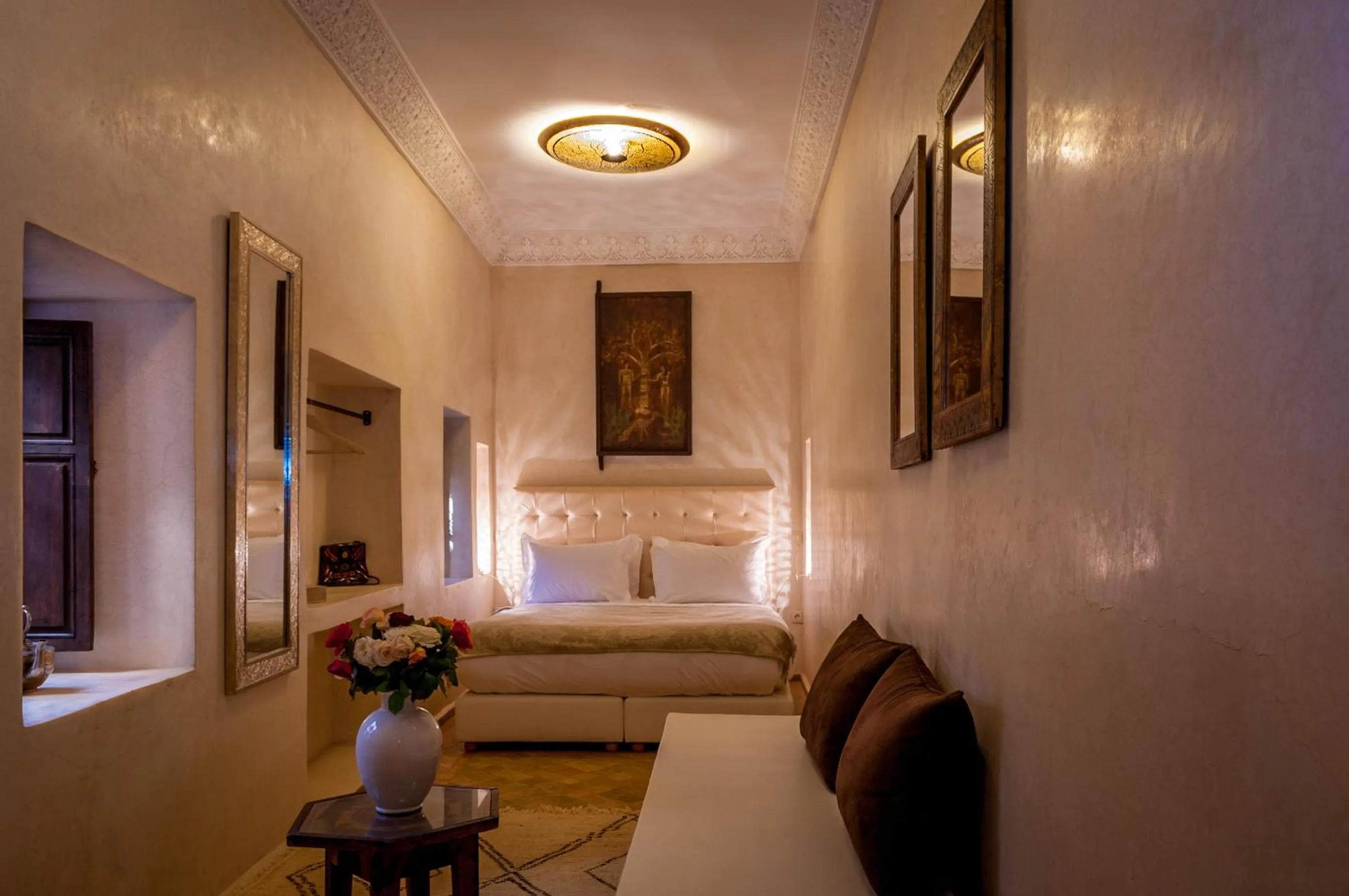 Photo of the whole room, Bed in Riad Haraka