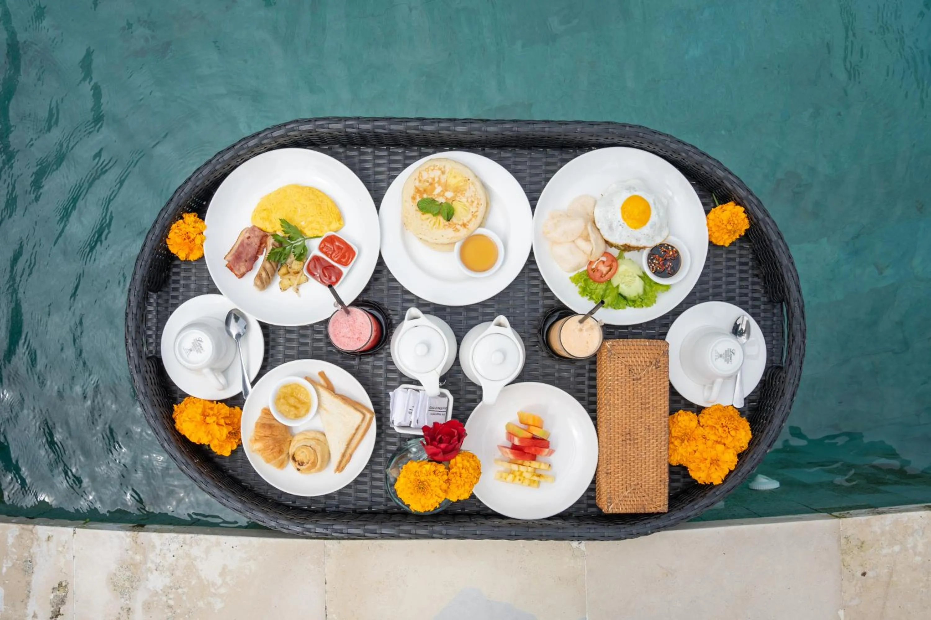 Food and drinks in Uma Sebatu Villa Ubud