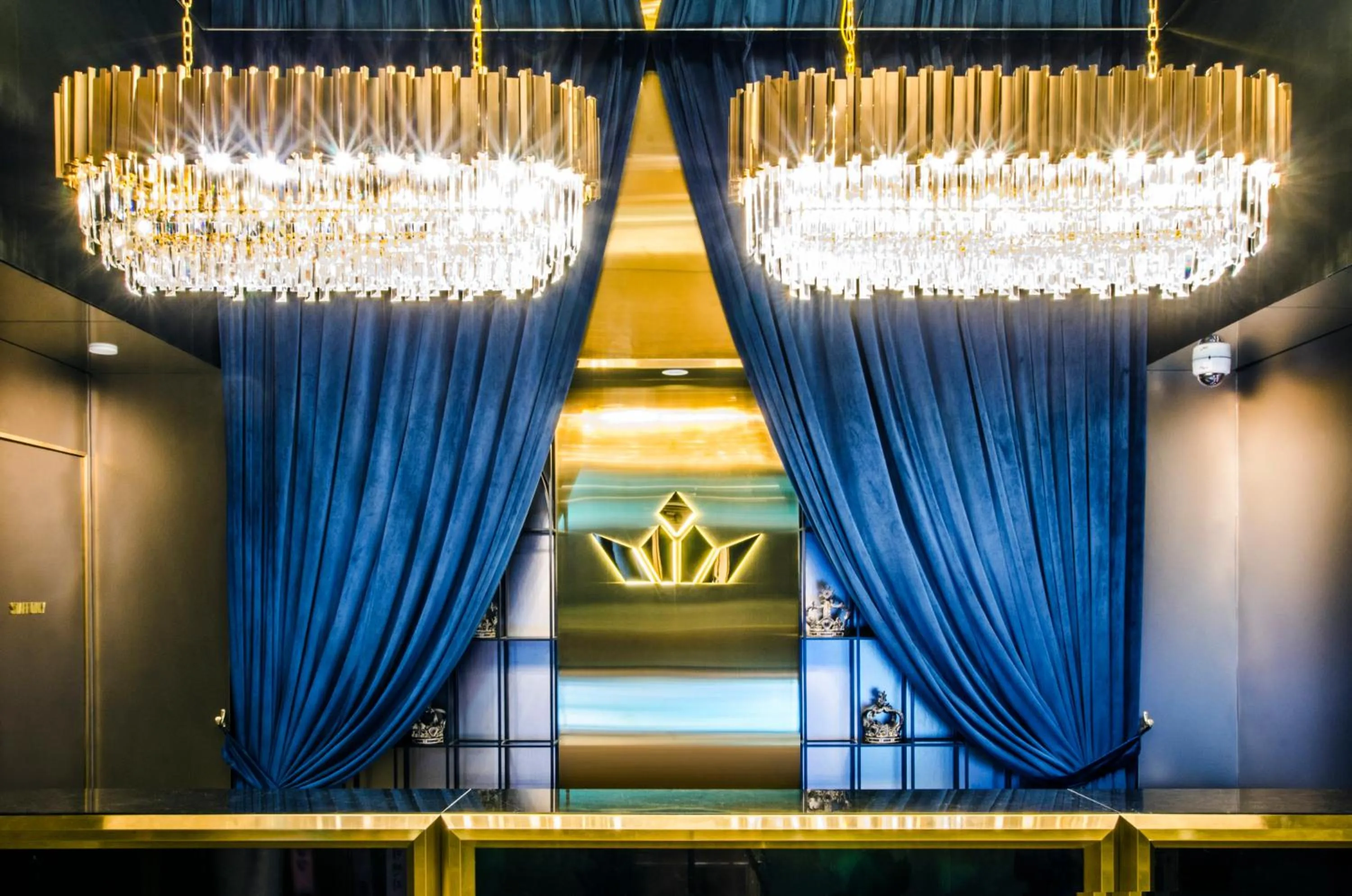 Property building in Hotel the Castle Jamsil-Sene