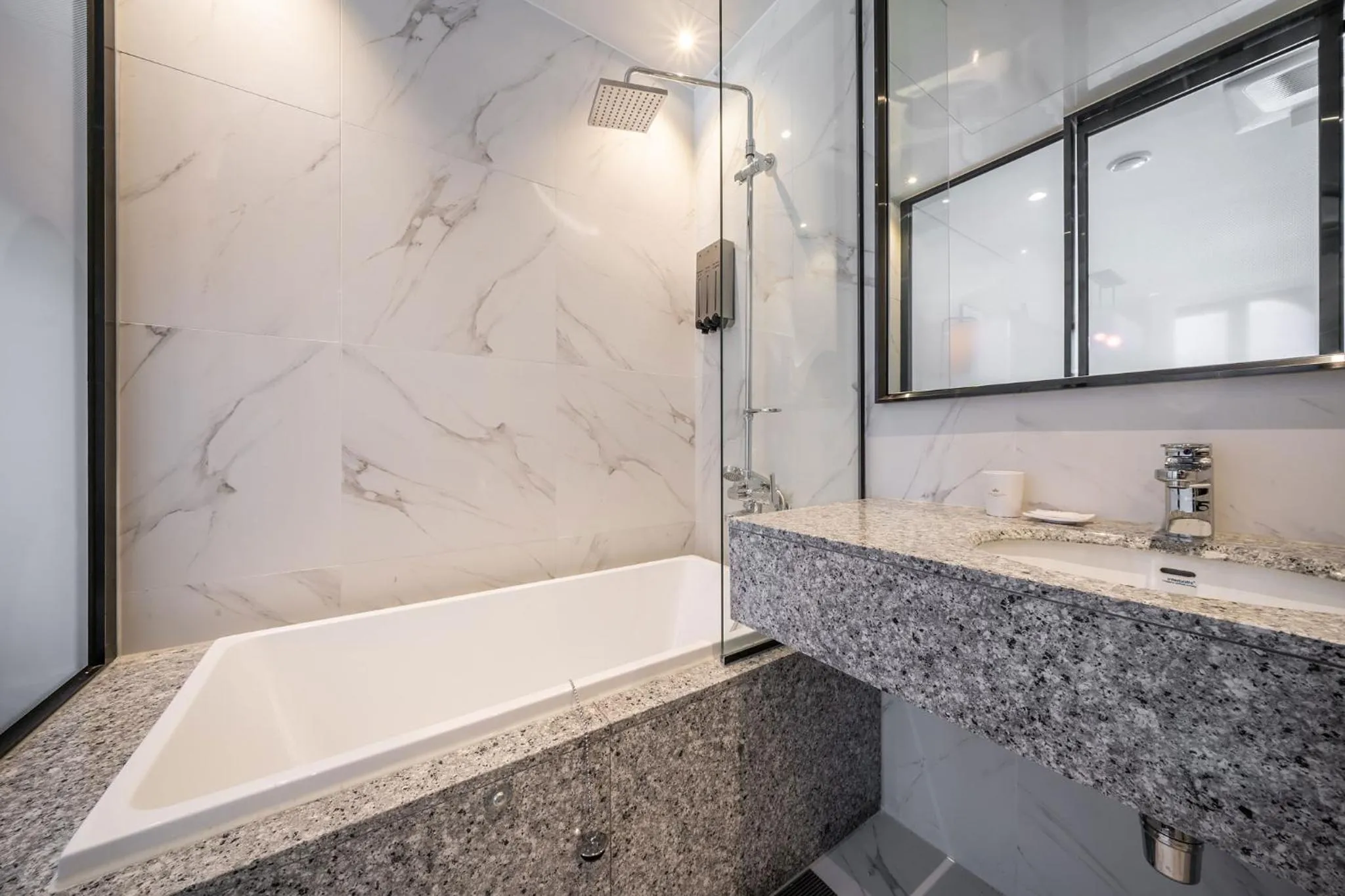 Hotel the Castle Jamsil-Sene