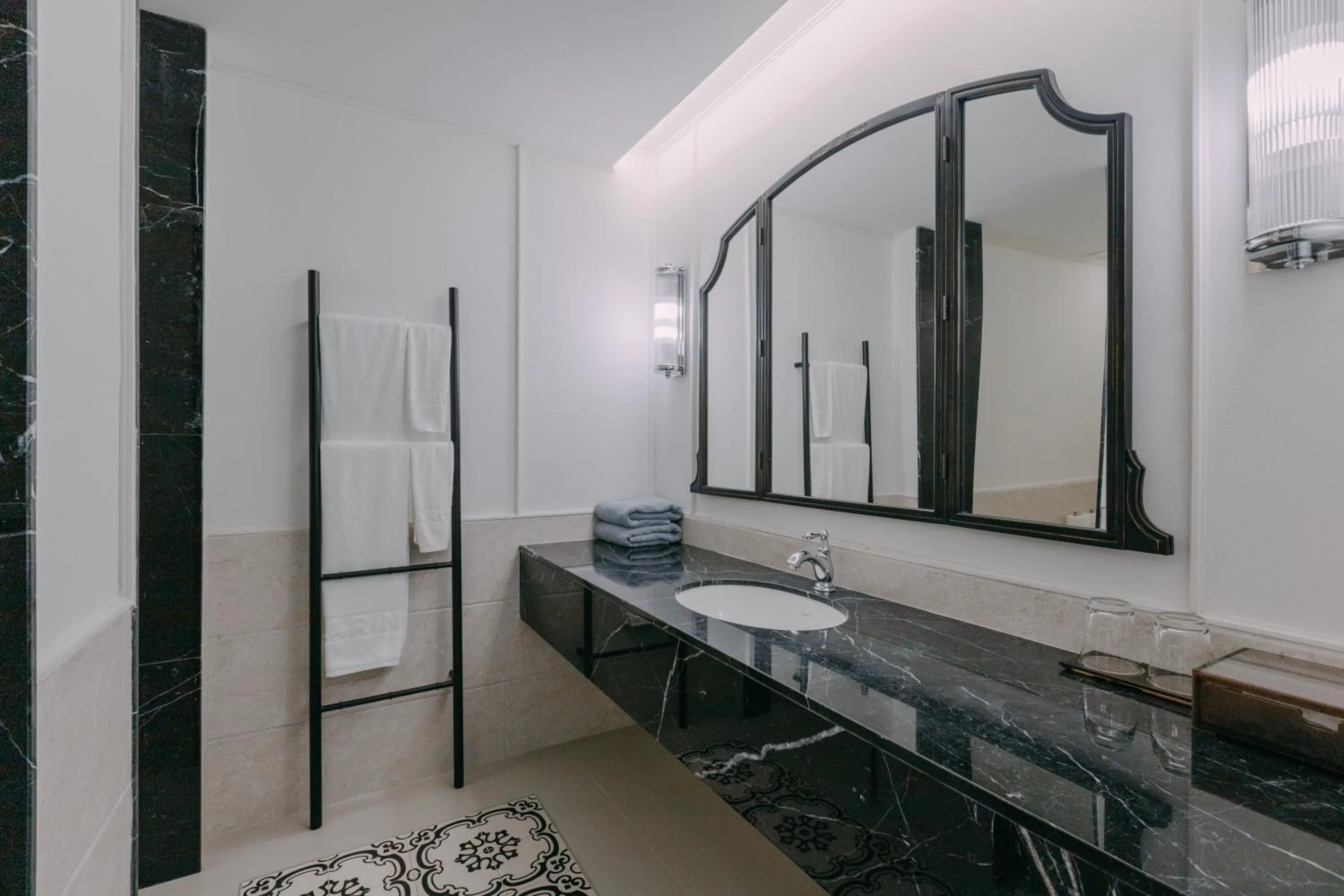 Toilet in Marina Gallery Resort-KACHA-Kalim Bay by Sugar Marina Boutique Hotels