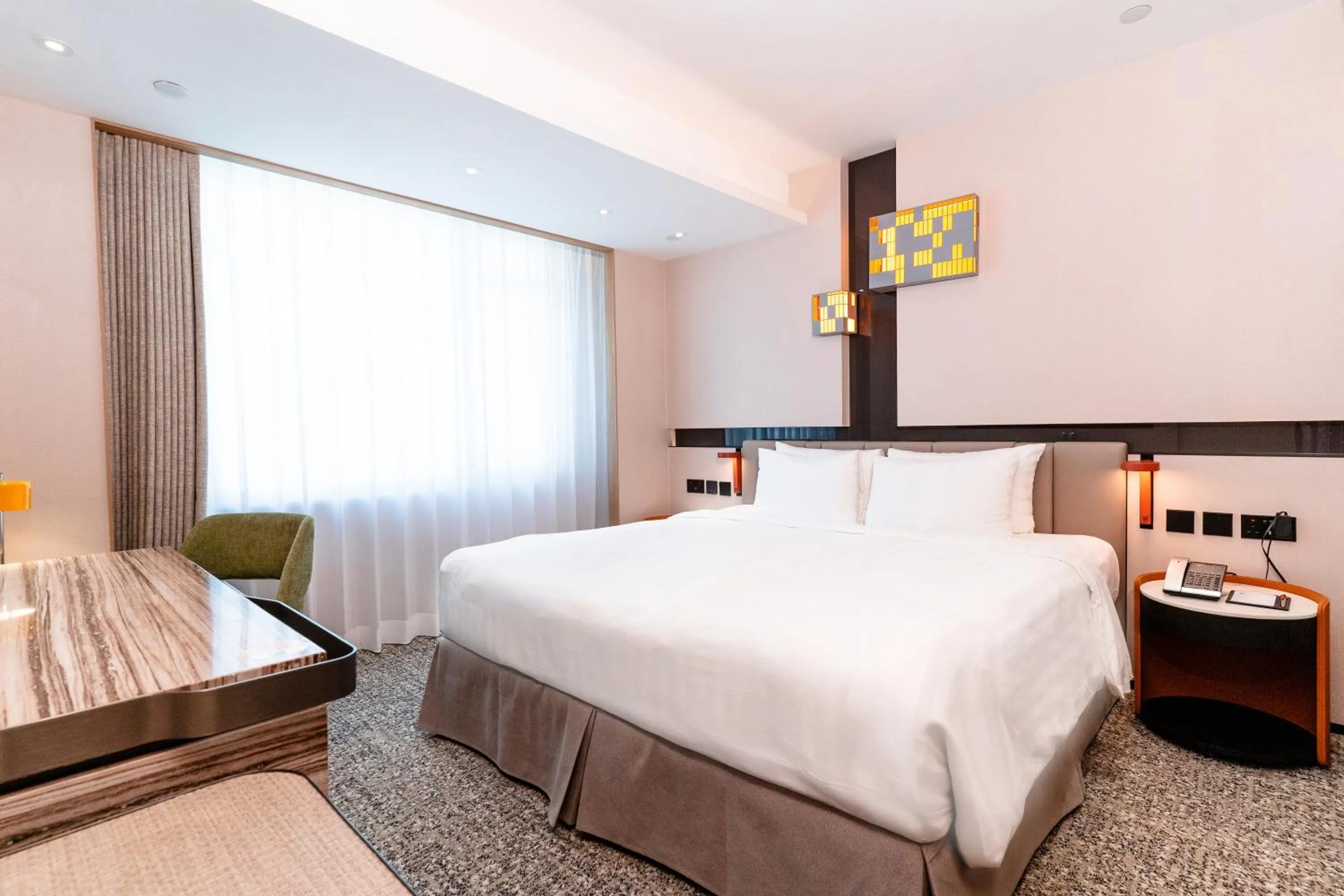 Bedroom, Bed in Nathan Hotel