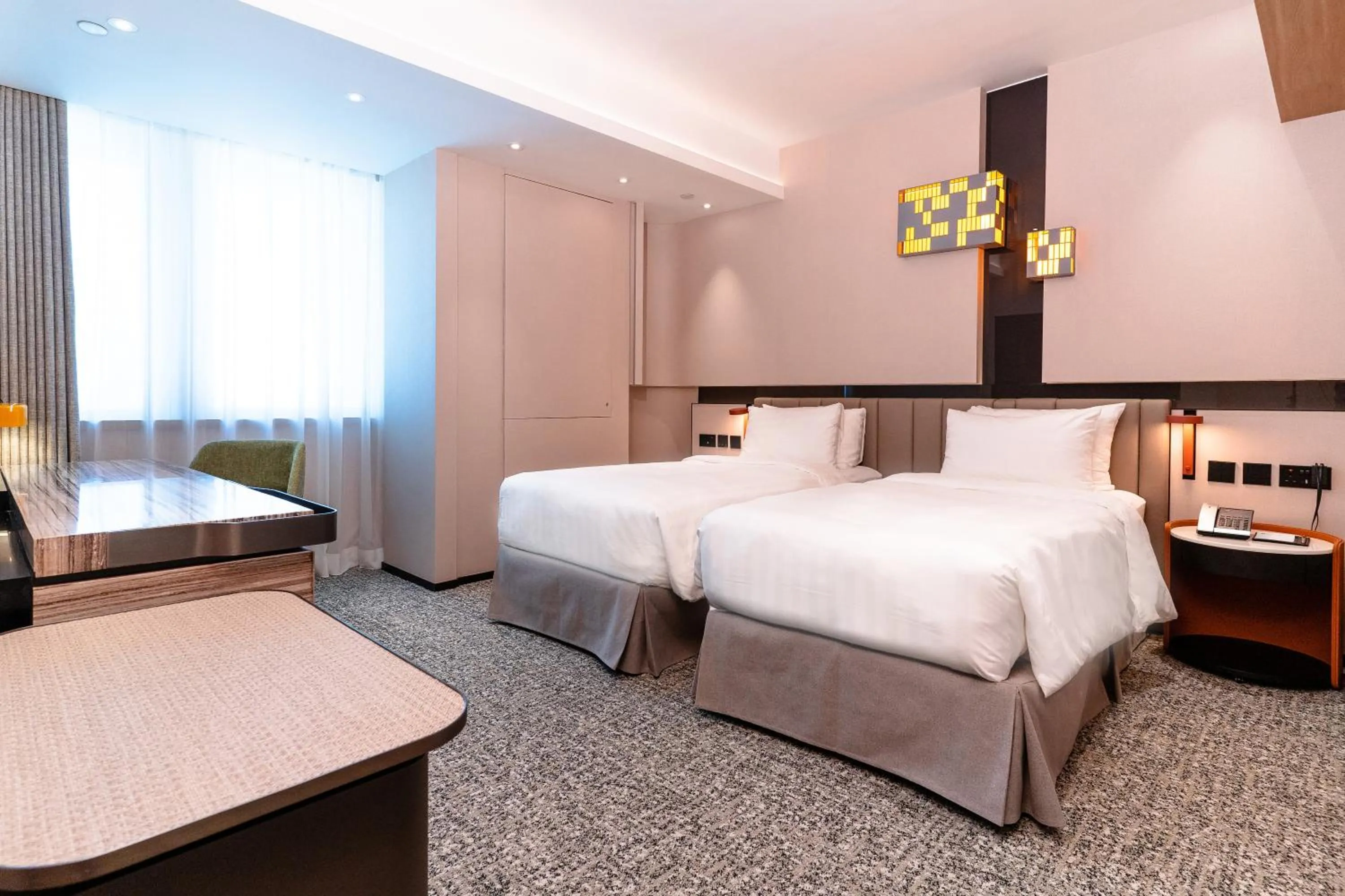 Bedroom, Bed in Nathan Hotel