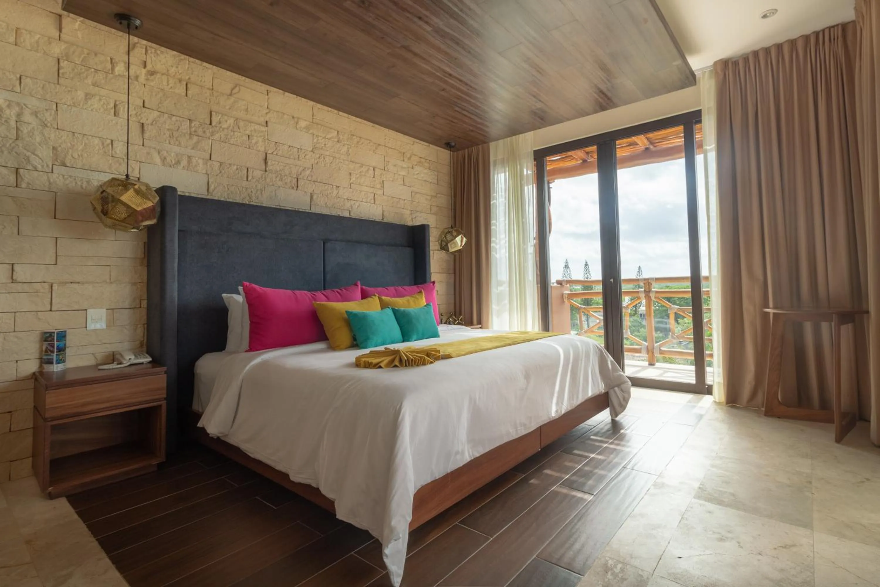 Balcony/Terrace, Bed in Hotel Beló Isla Mujeres - All Inclusive - Sargassum Free