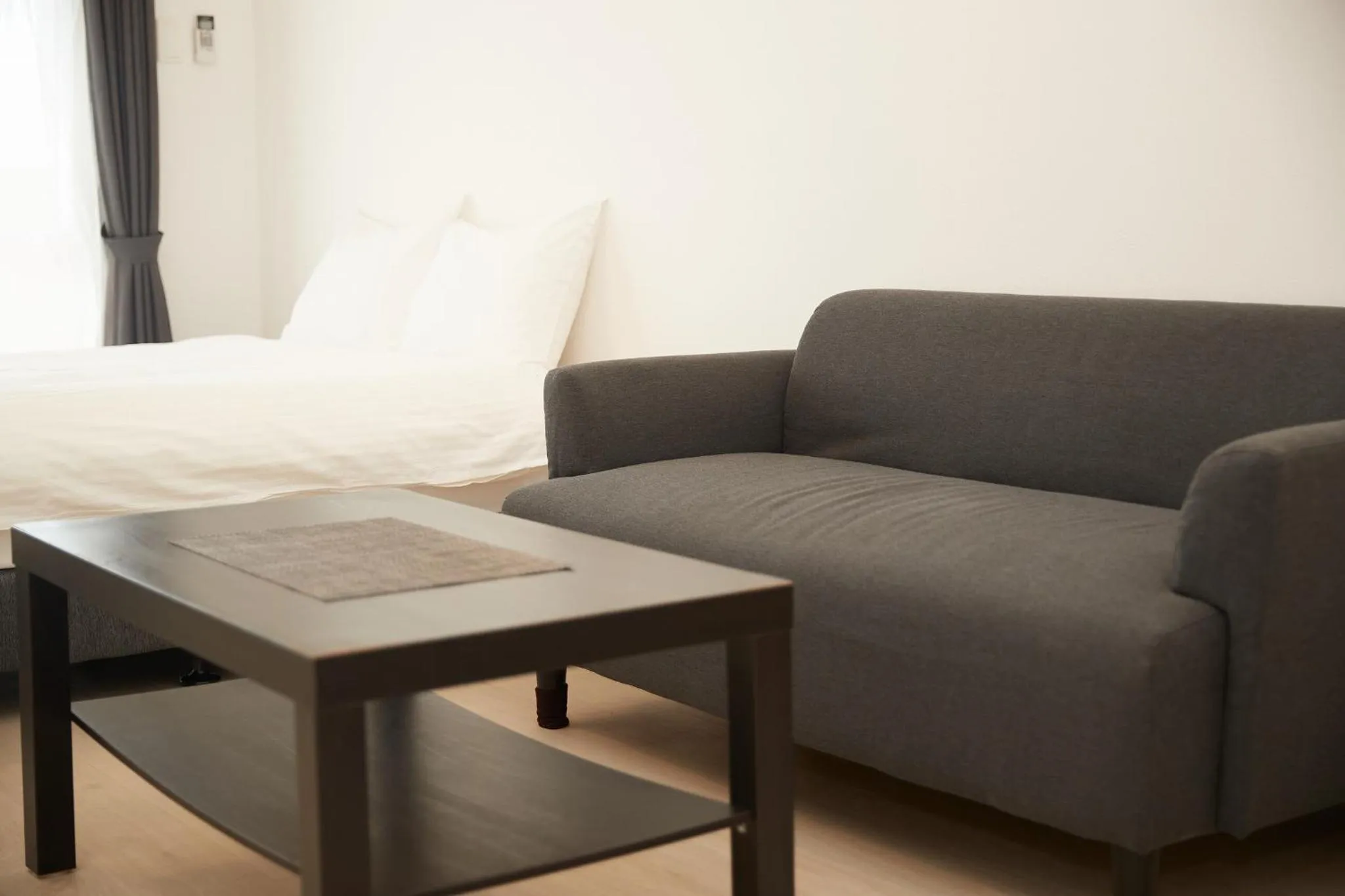 Photo of the whole room in New Normal Hotel in NAGO ニューノーマルホテルイン名護