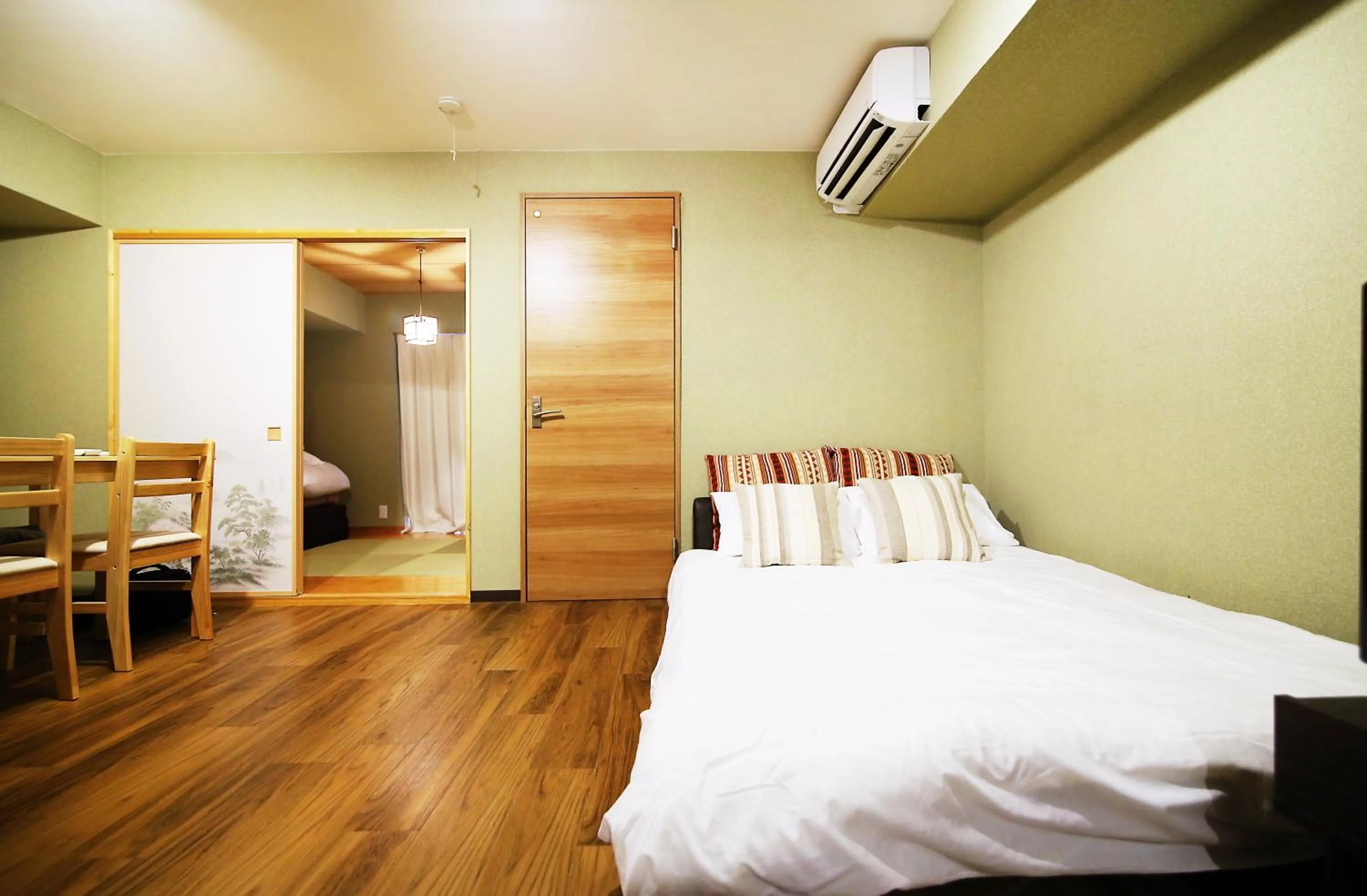 Bed in Shinjuku Tenjin 4F