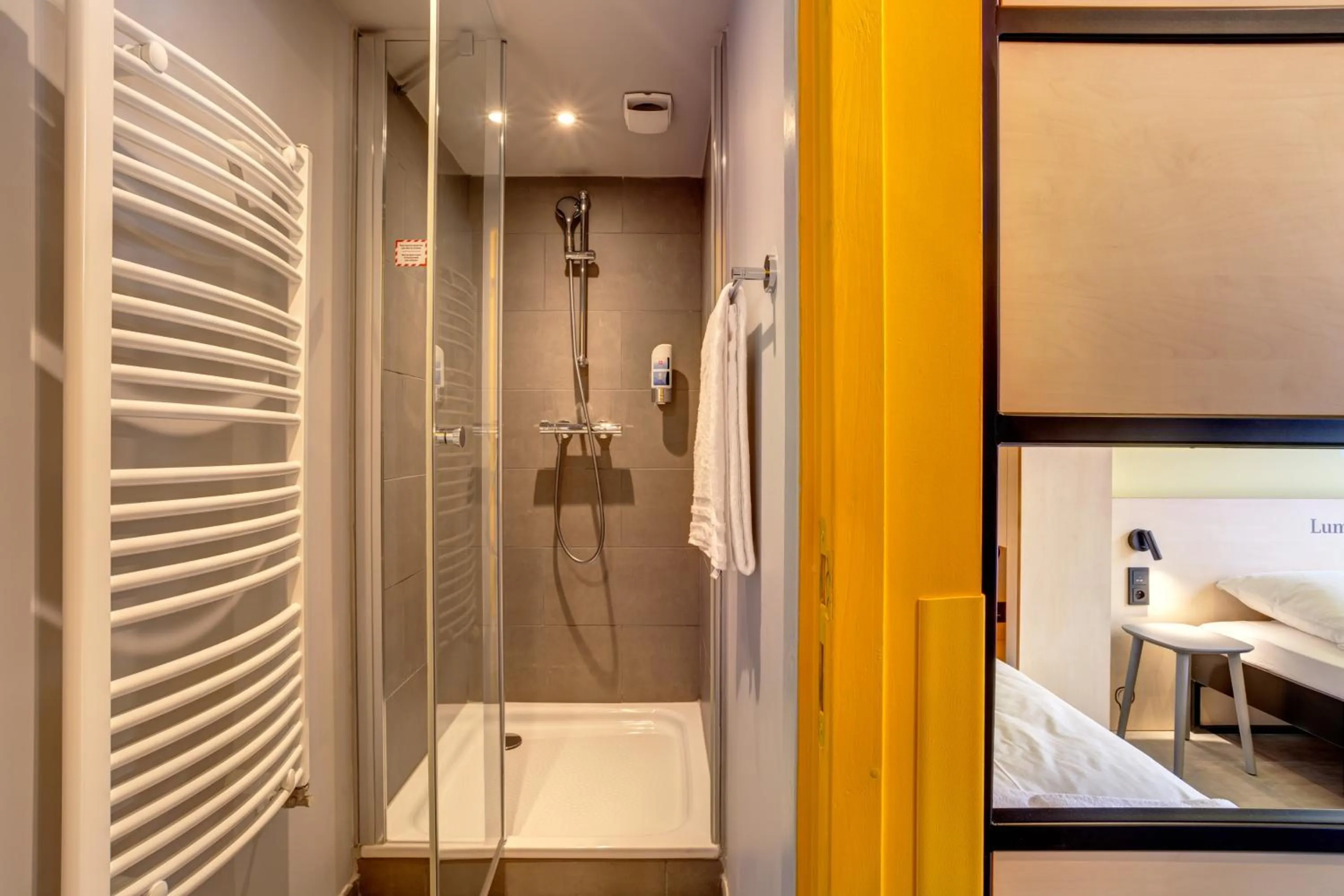 Bathroom in MEININGER Hotel Lyon Centre Berthelot