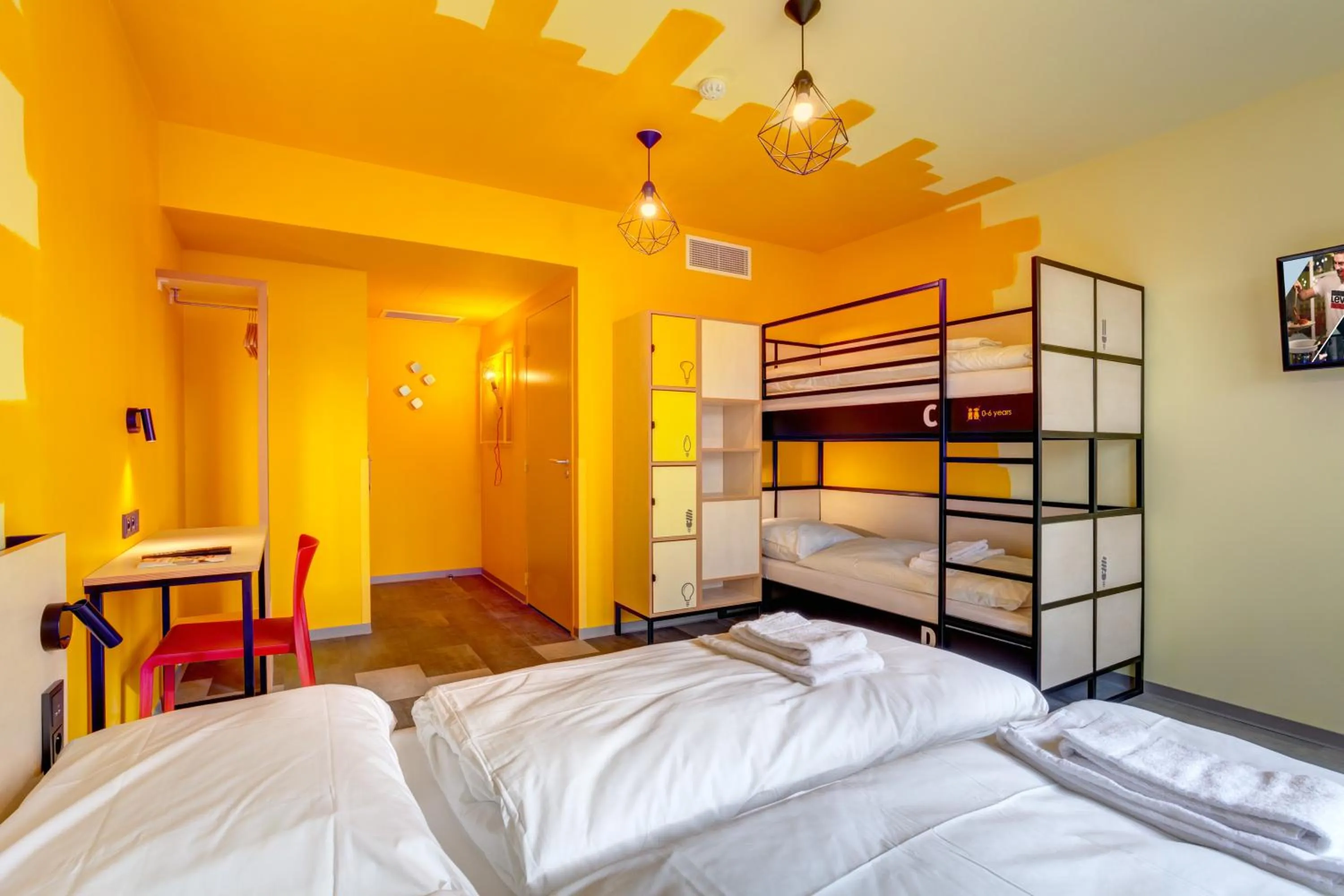 Photo of the whole room, Bed in MEININGER Hotel Lyon Centre Berthelot