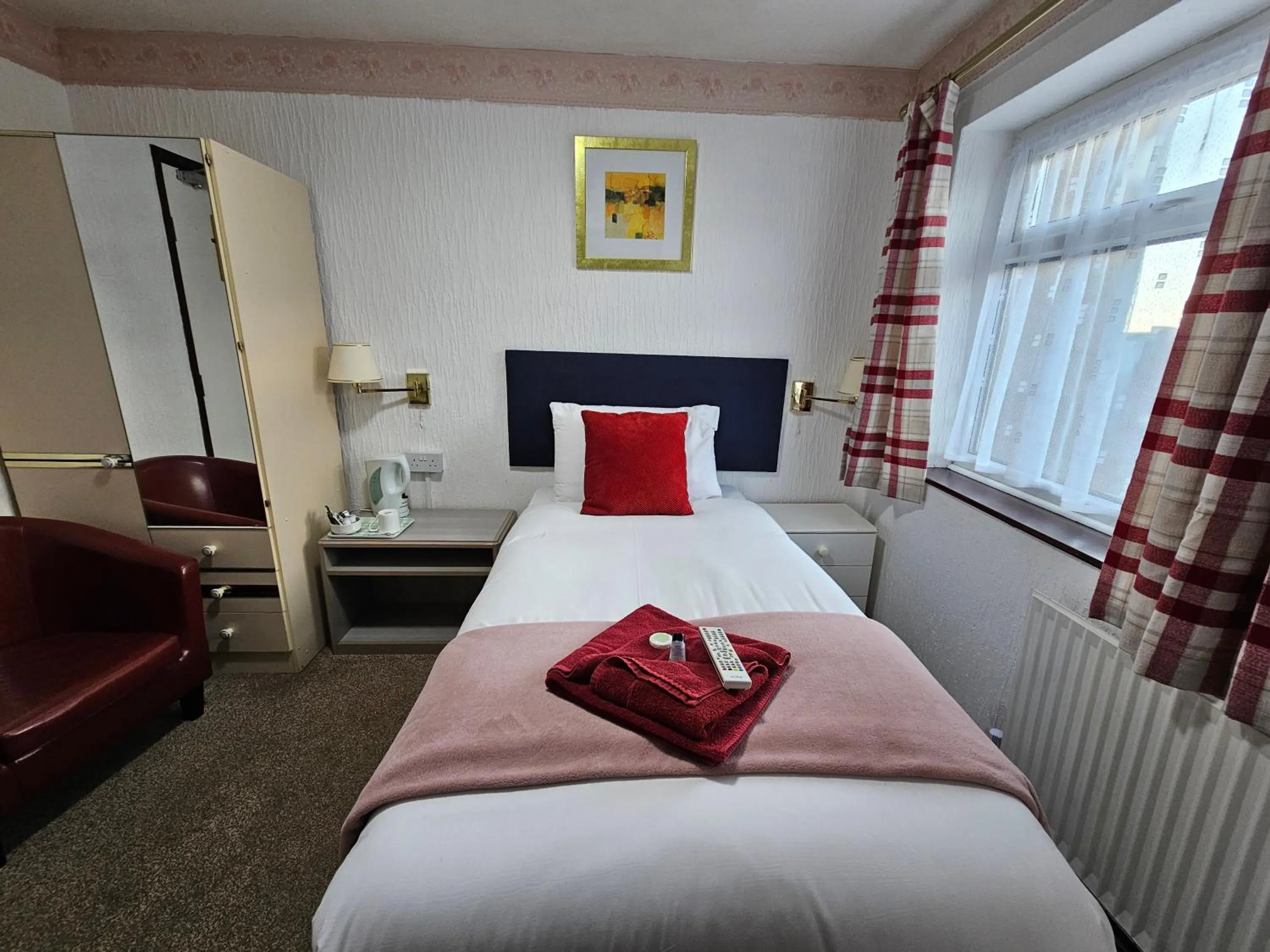 Bedroom, Bed in Collingwood Hotel