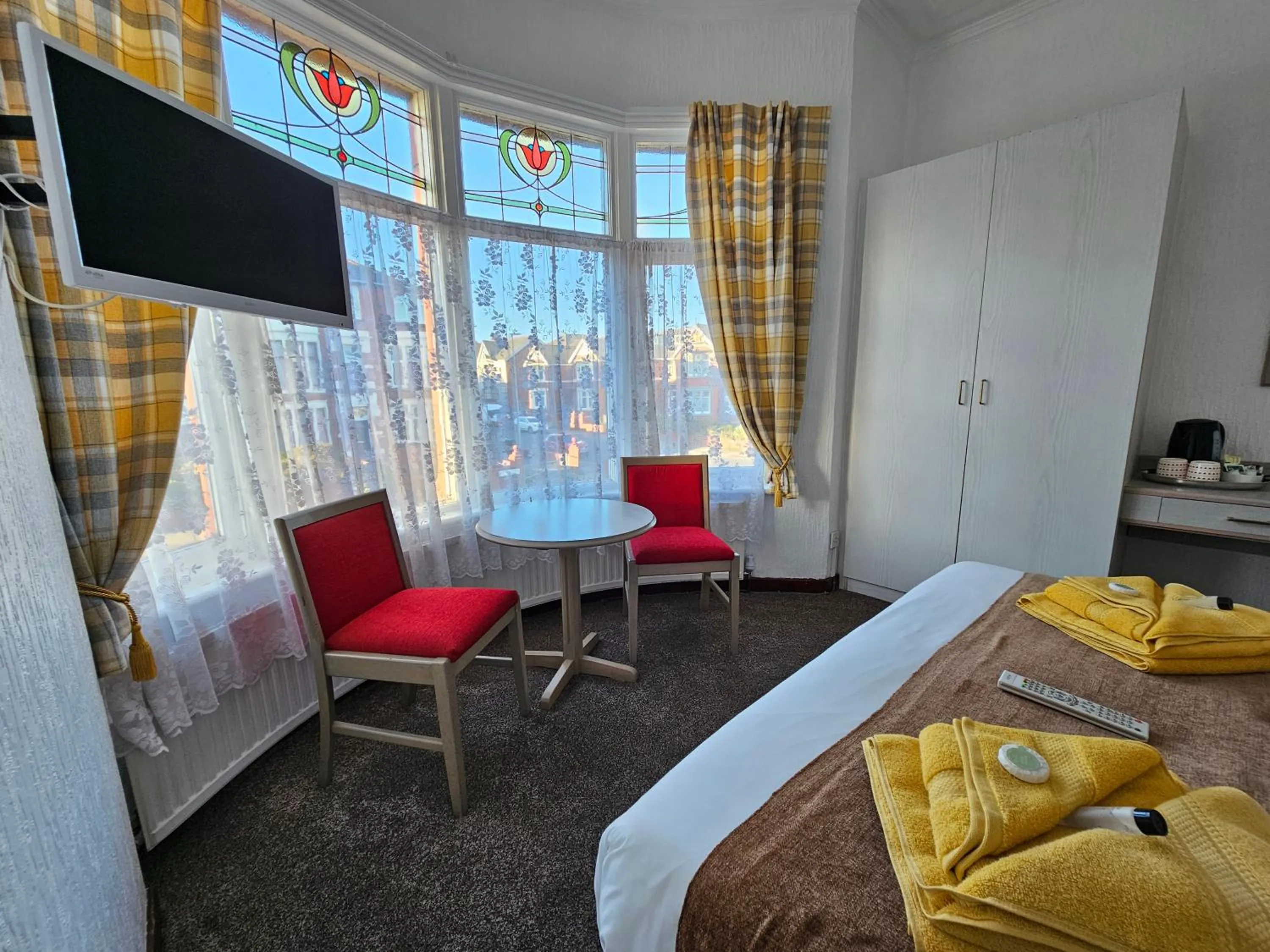 Bedroom, Bed in Collingwood Hotel