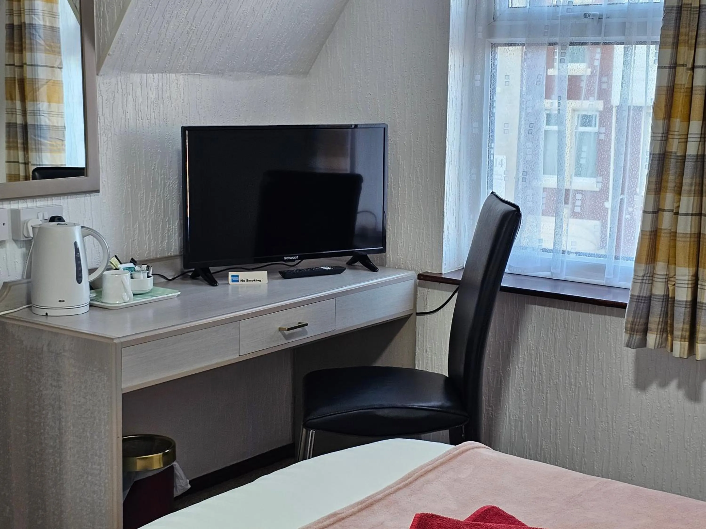 TV and multimedia, Bed in Collingwood Hotel