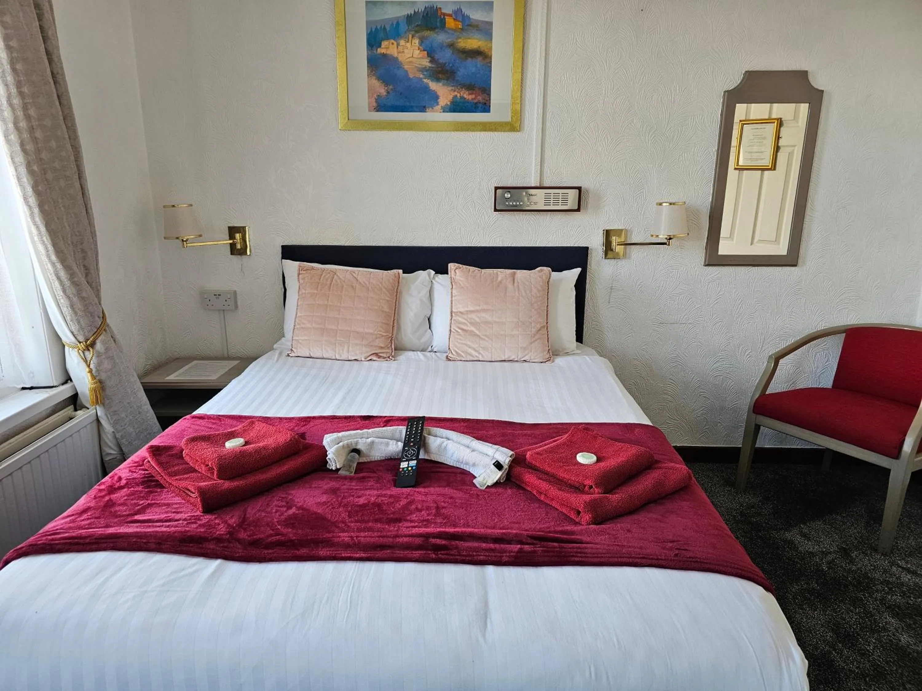 Bedroom, Bed in Collingwood Hotel