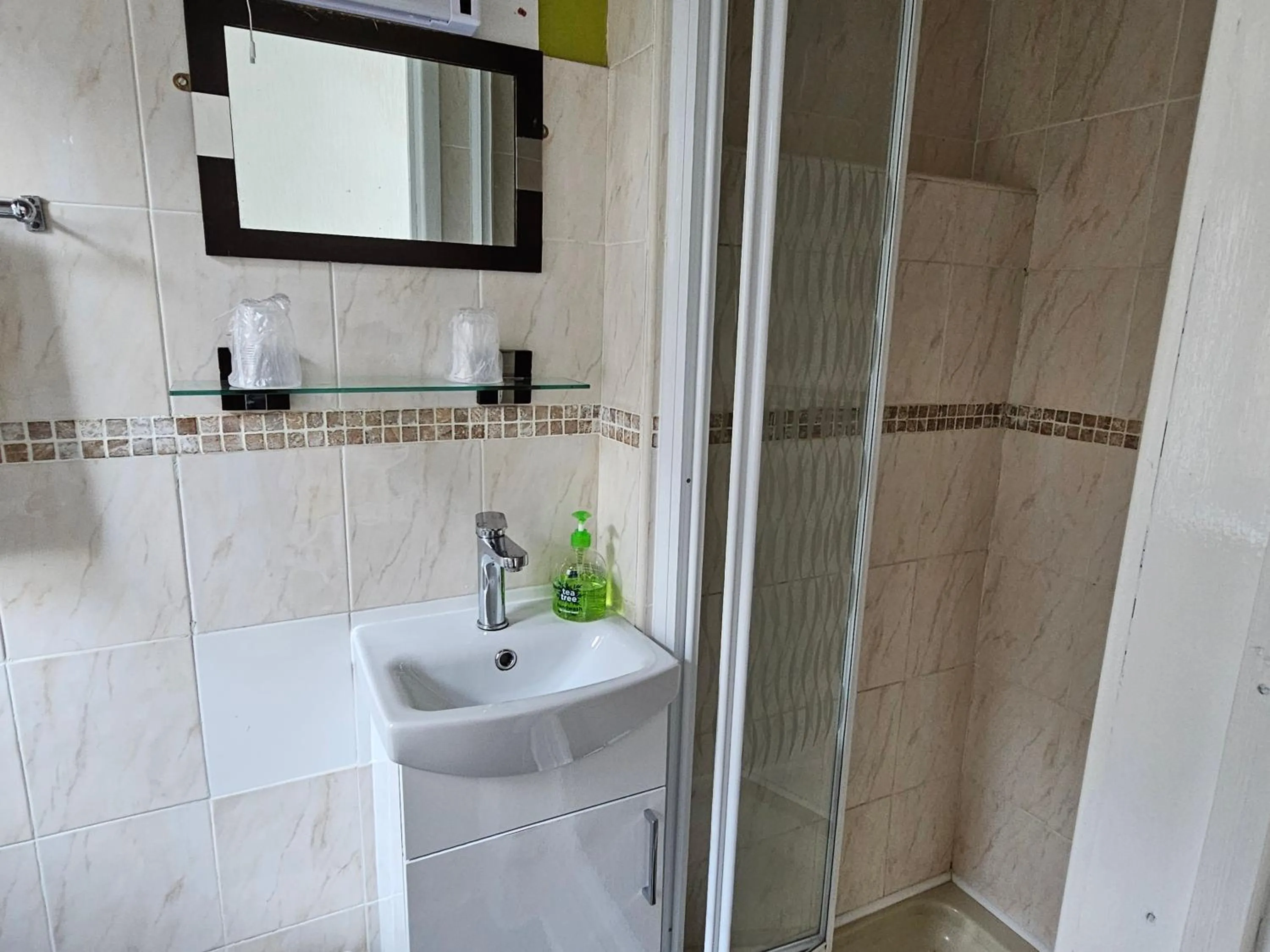 Bathroom in Collingwood Hotel