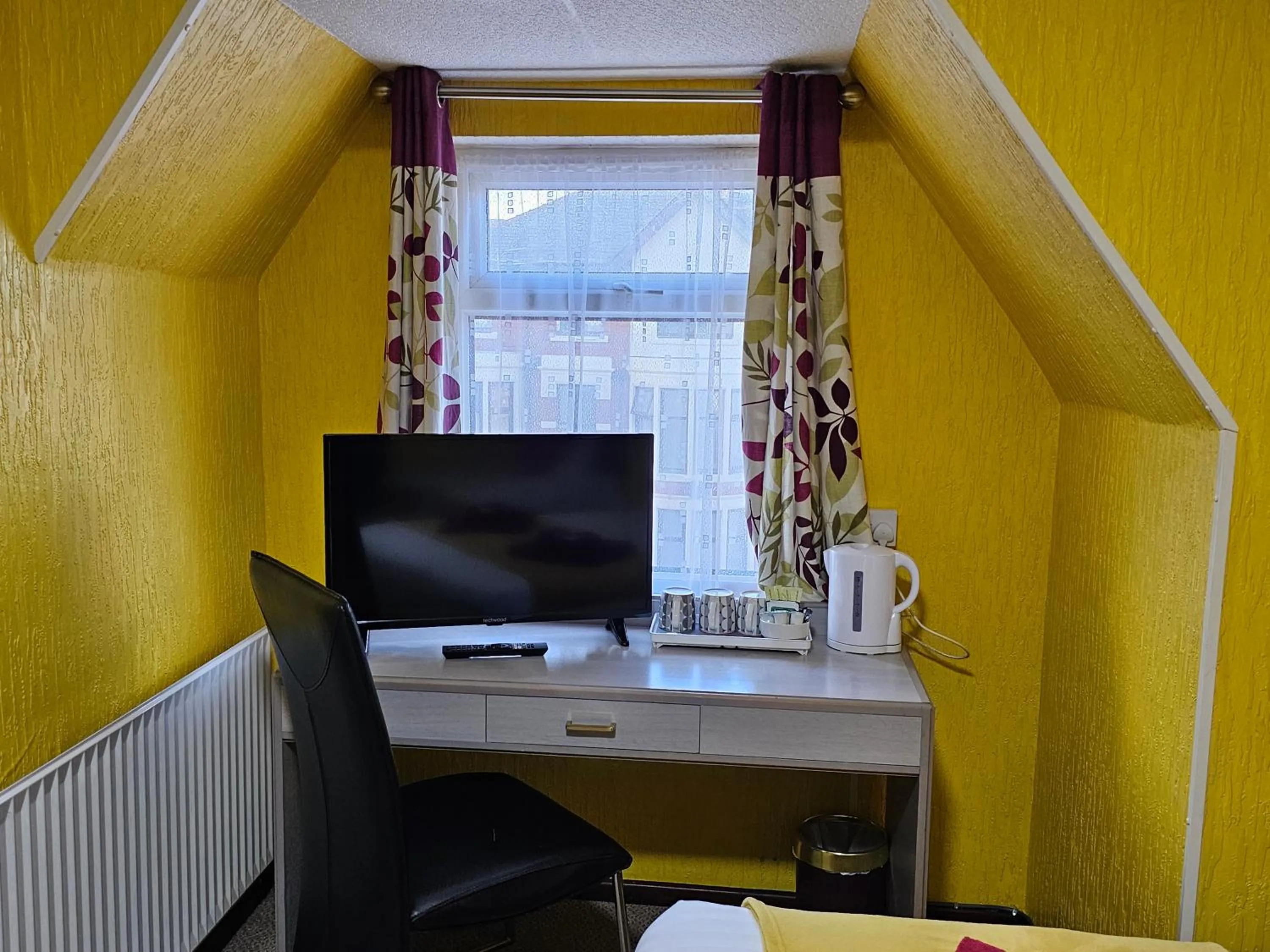 TV and multimedia in Collingwood Hotel