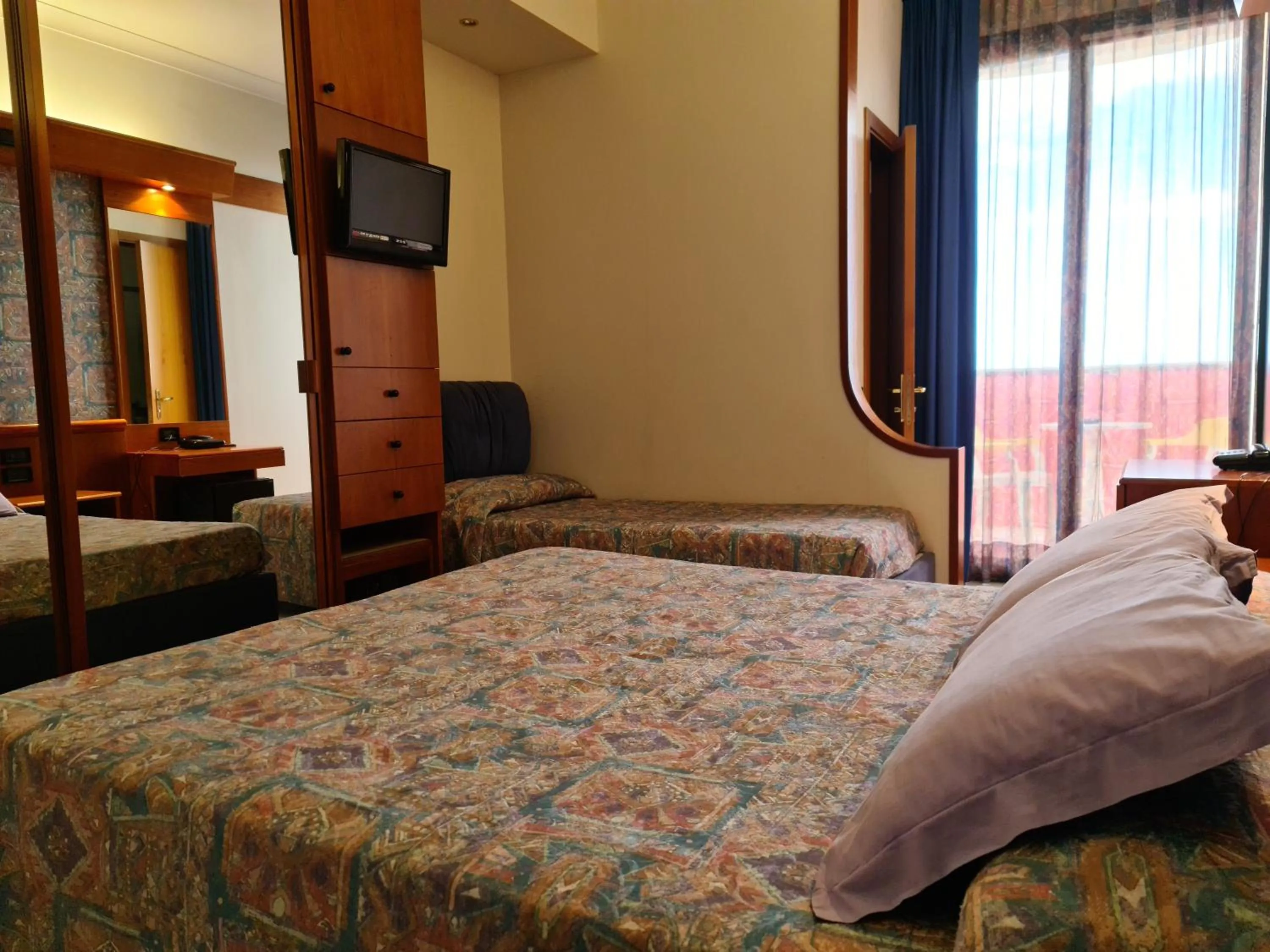 Bed in Hotel Sabra