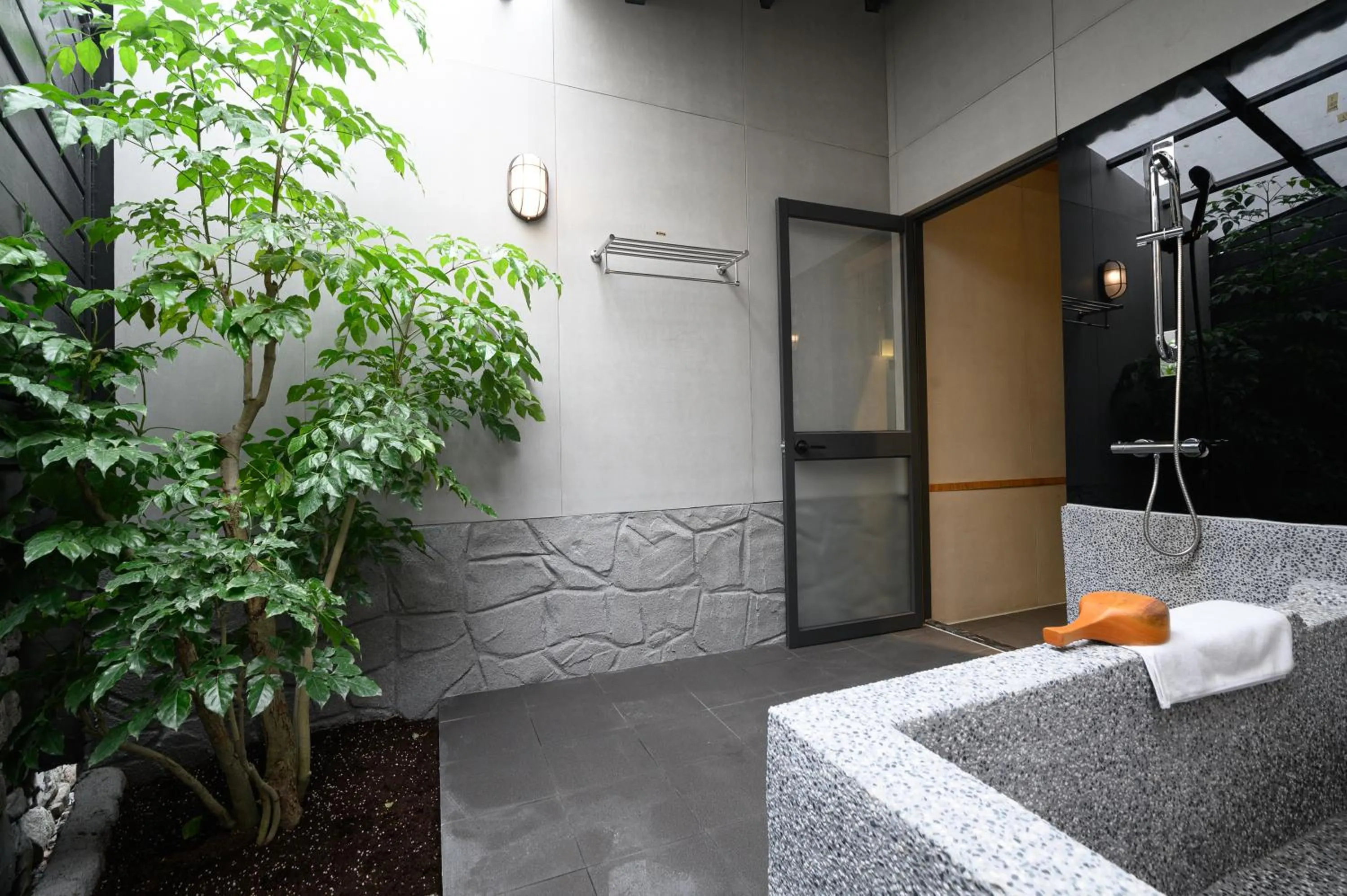 Patio in Yunoyado Onsen Hot Spring Hotel Deyang