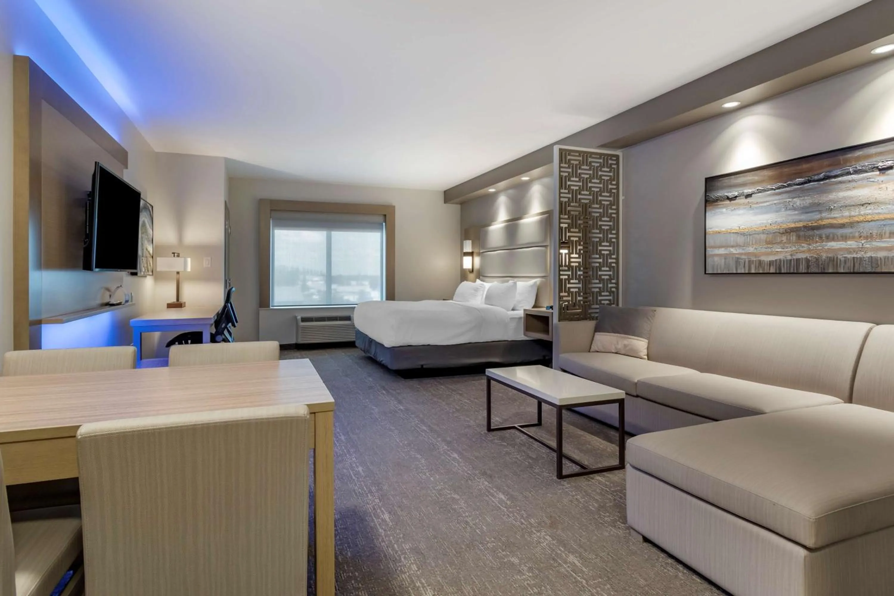 Bedroom, Bed in Best Western Premier Prince Albert