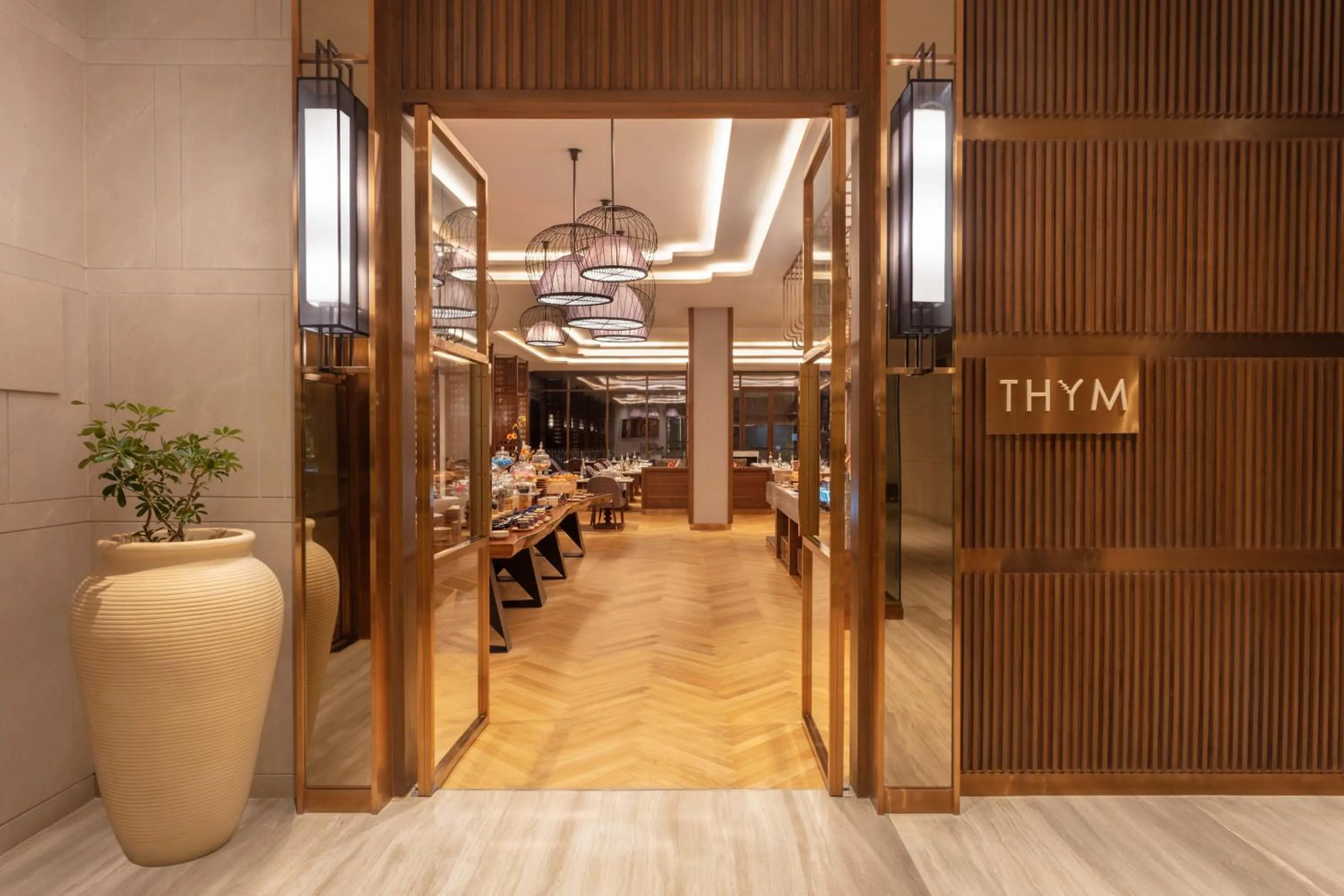 Restaurant/places to eat in Hyatt Regency Dharamshala Resort