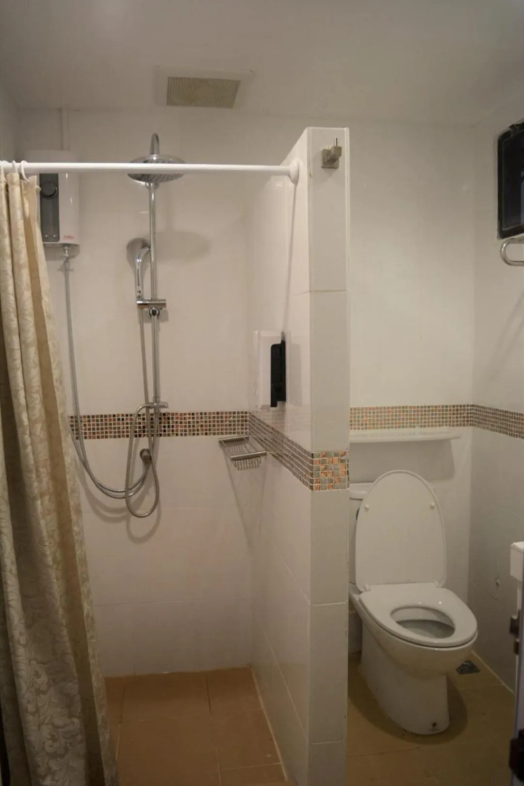 Shower in Cana Boutique Hotel