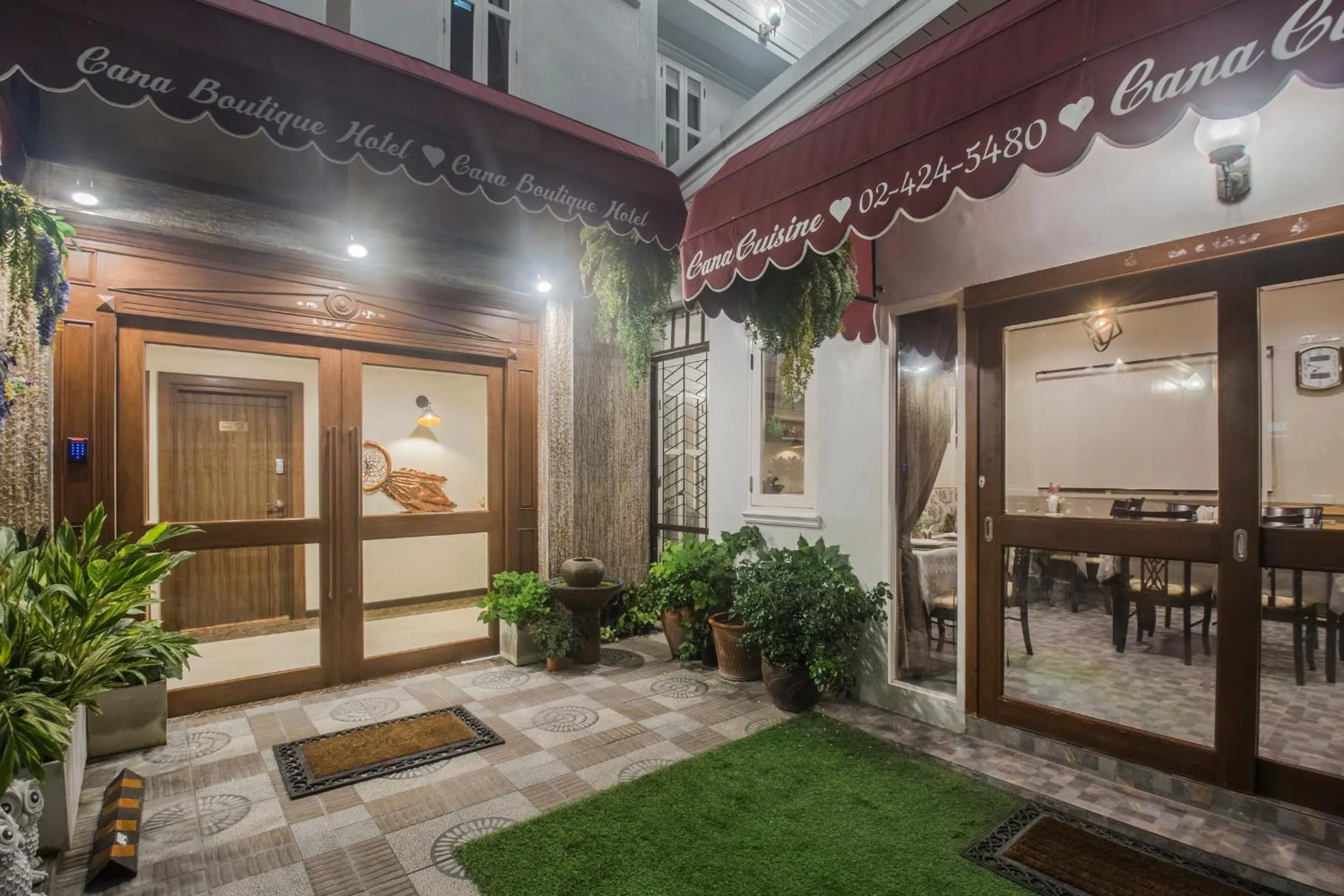 Facade/entrance in Cana Boutique Hotel