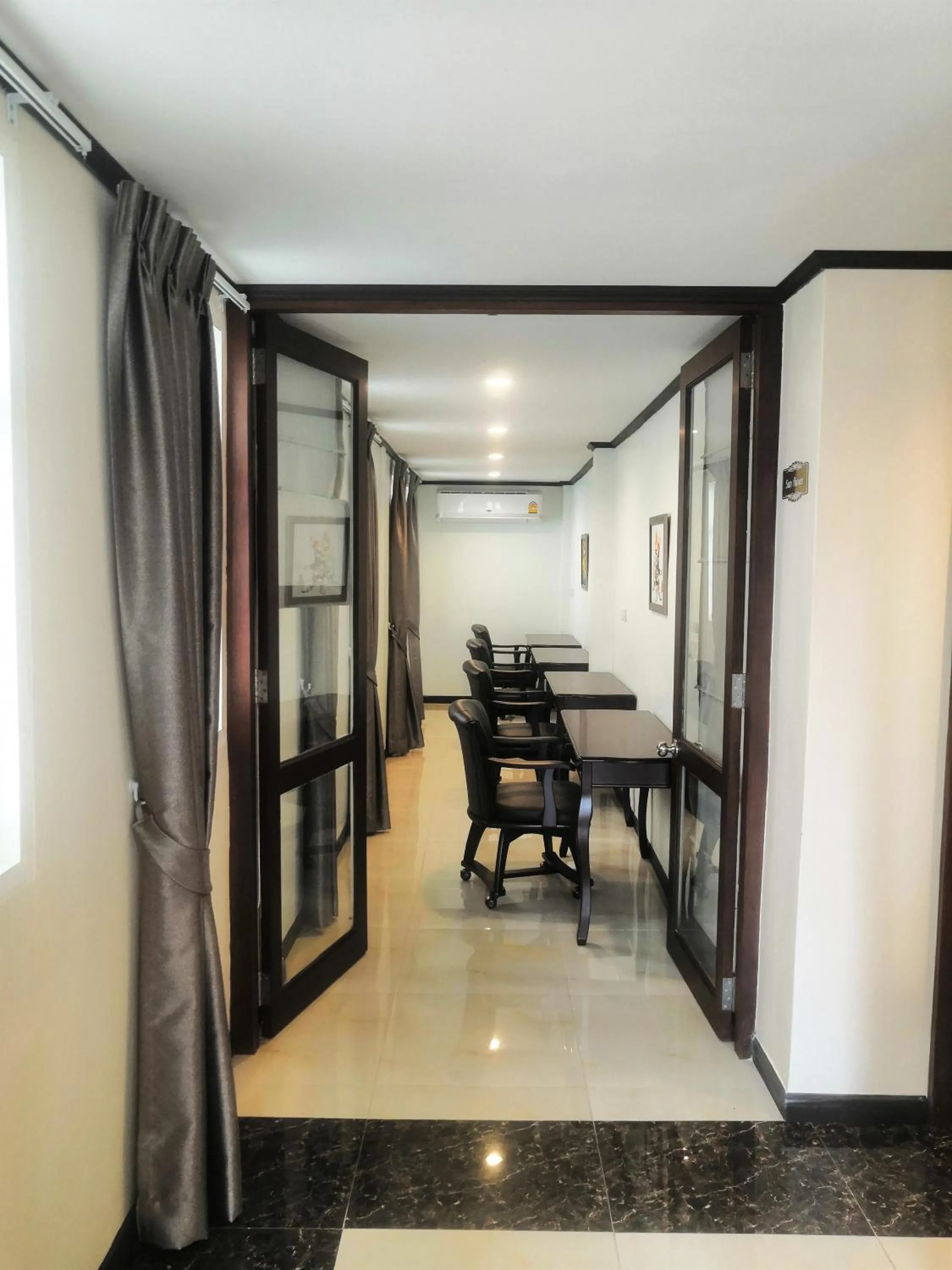 Dining area in Cana Boutique Hotel