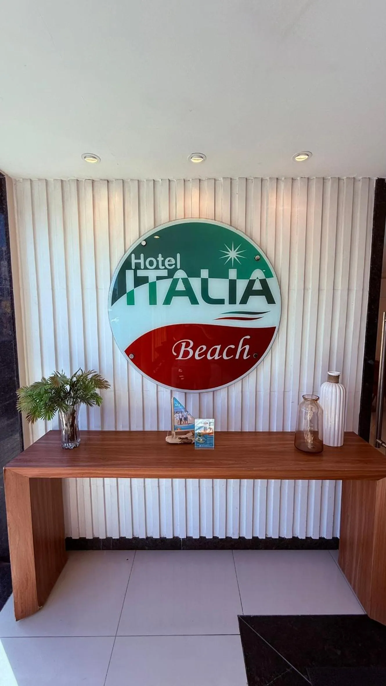 Property logo or sign in Hotel Italia Beach - Na Beira Mar Natal RN