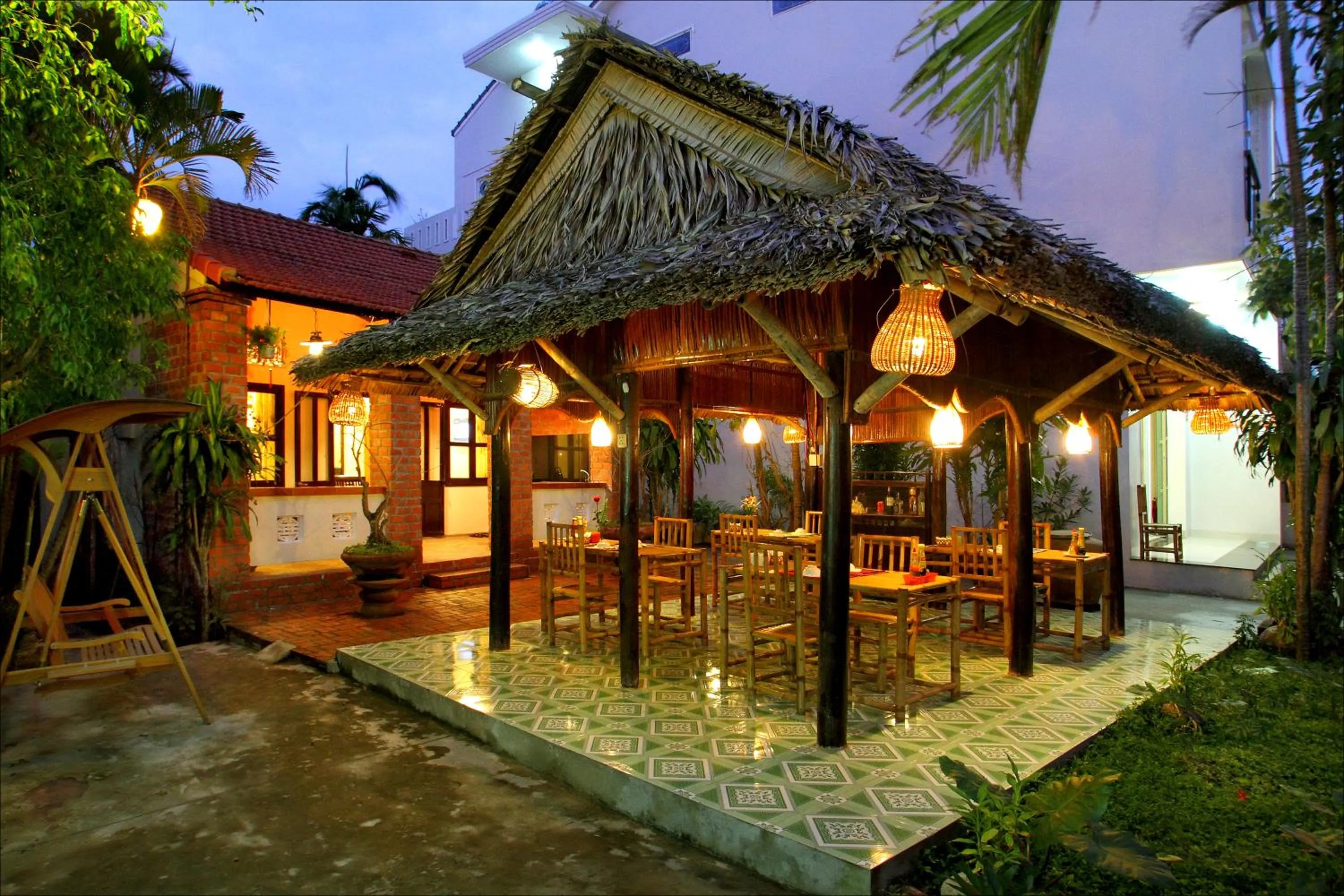 Restaurant/places to eat in Bamboo Garden Homestay