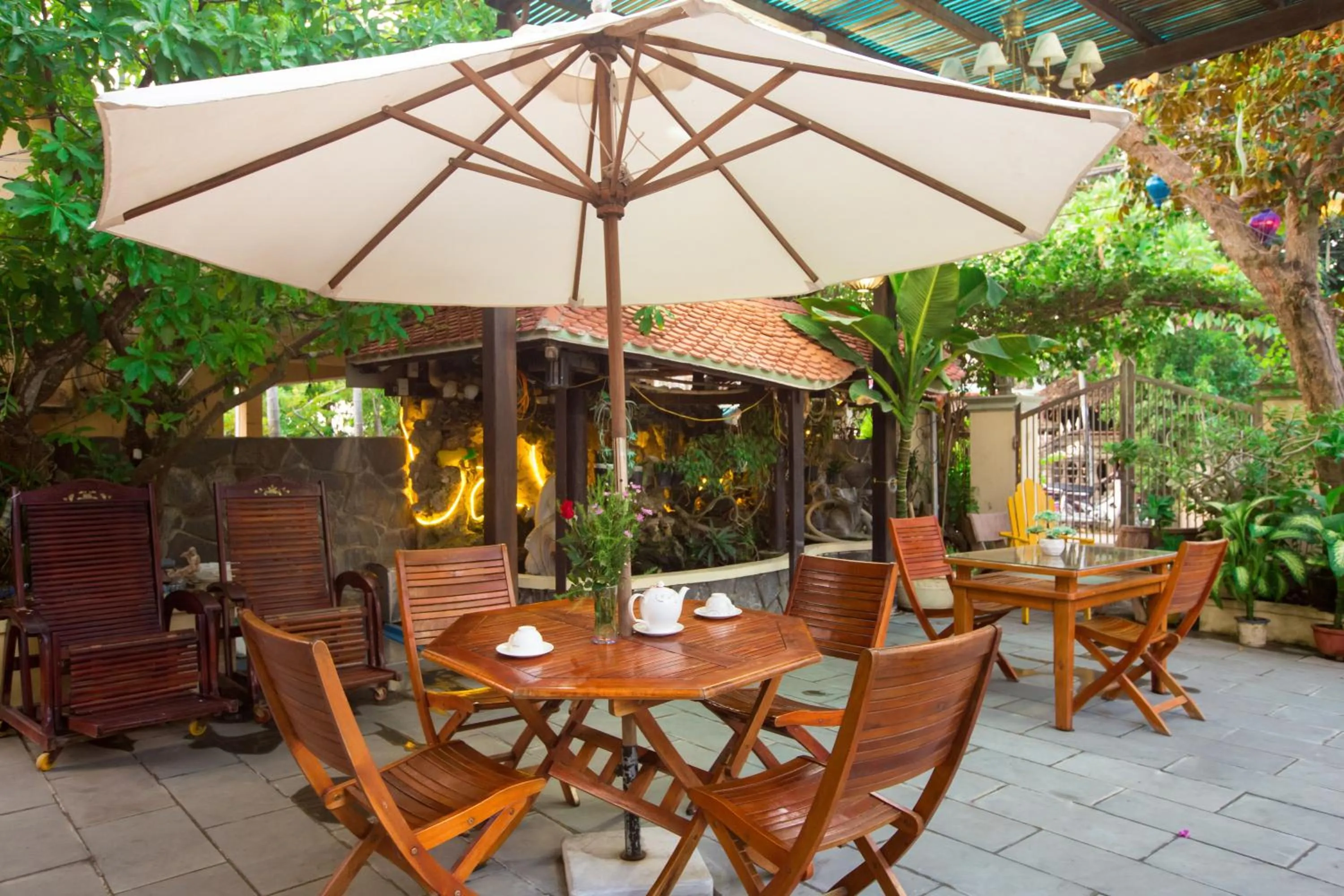 Dining area in Bamboo Garden Homestay