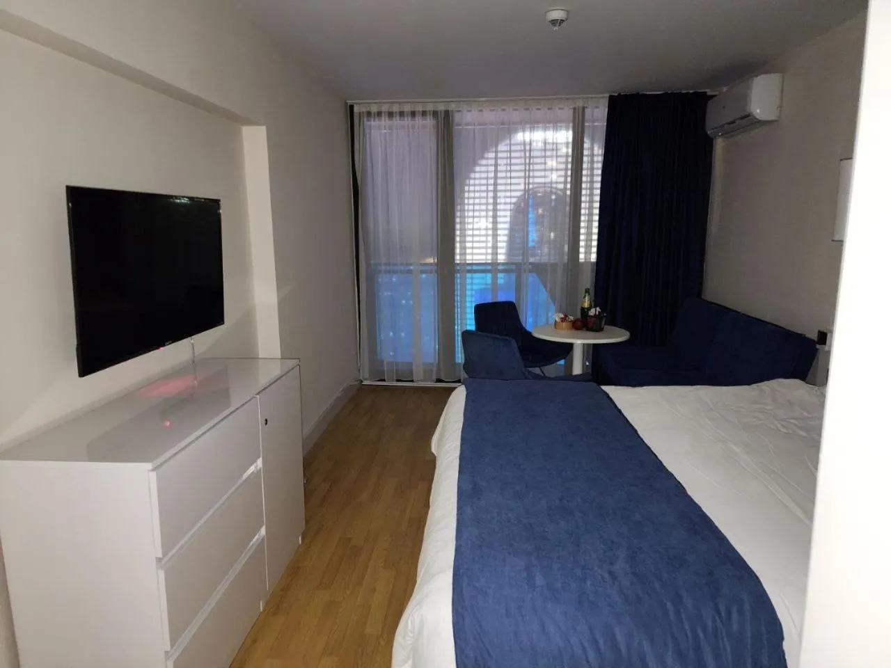 Bed in Royal Sea Breeze Apartments