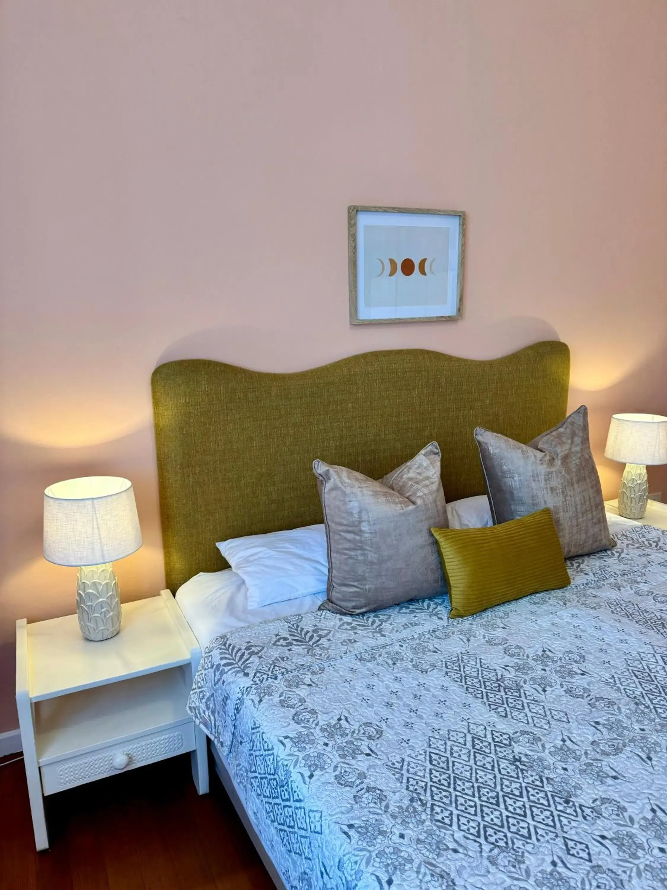 Triple Room with Private Bathroom in Pension d'Avignon Triple Room with Private Bathroom in Pension d'Avignon